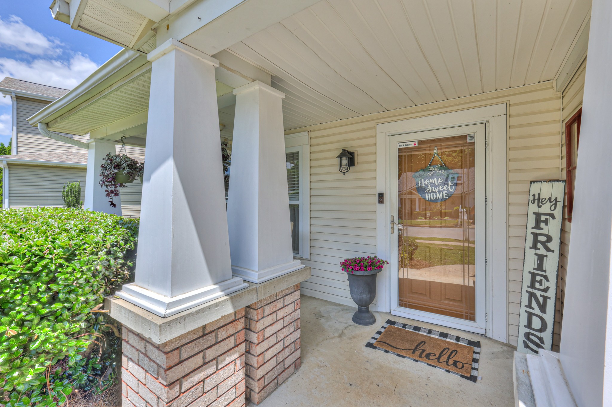 1753 Stone Hollow Ct