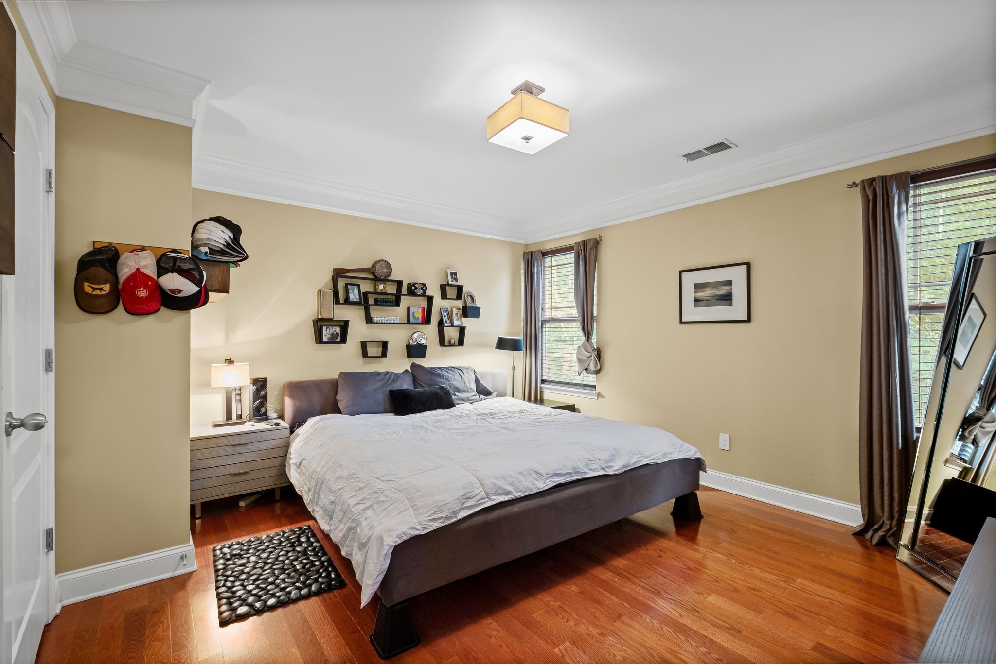 1051 Woodbury Falls Dr