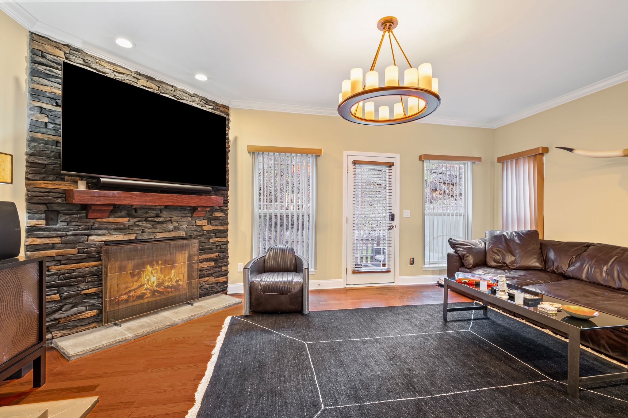 1051 Woodbury Falls Dr