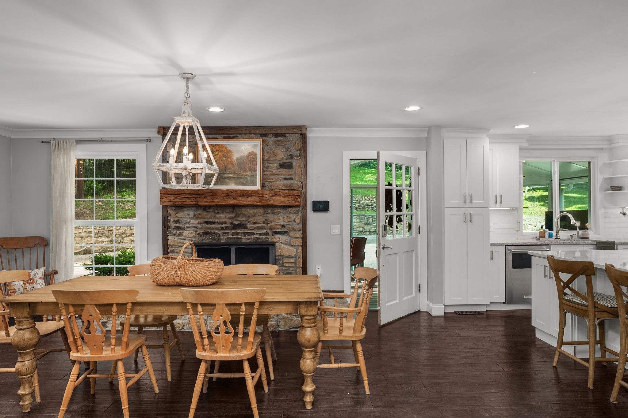 300 Forrest Valley Dr