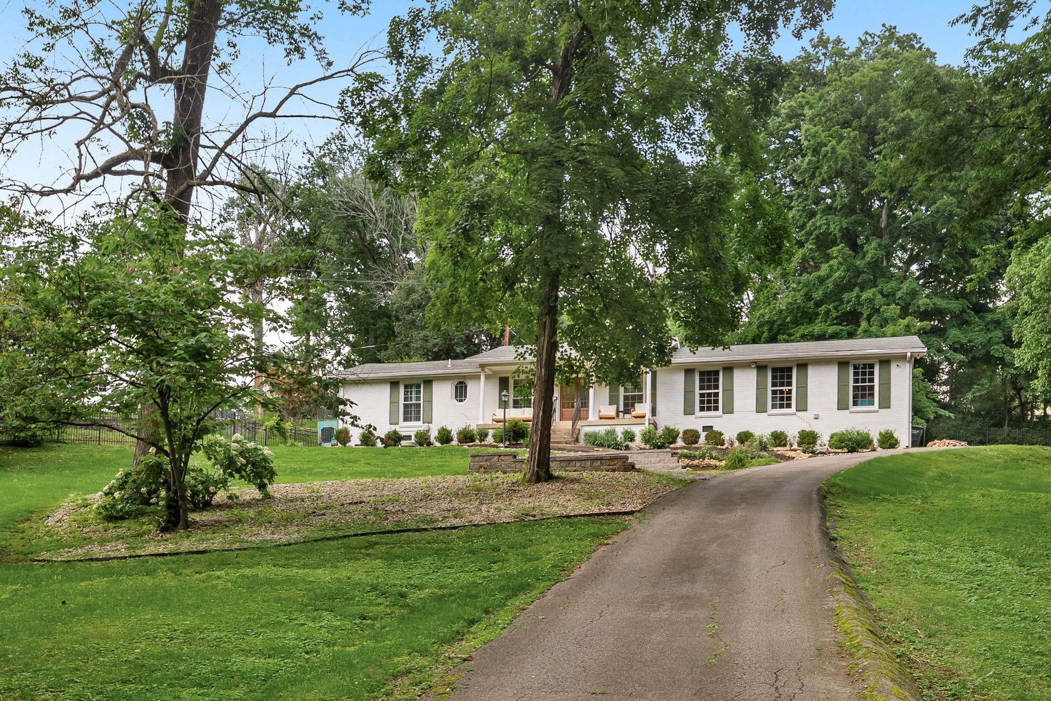 300 Forrest Valley Dr