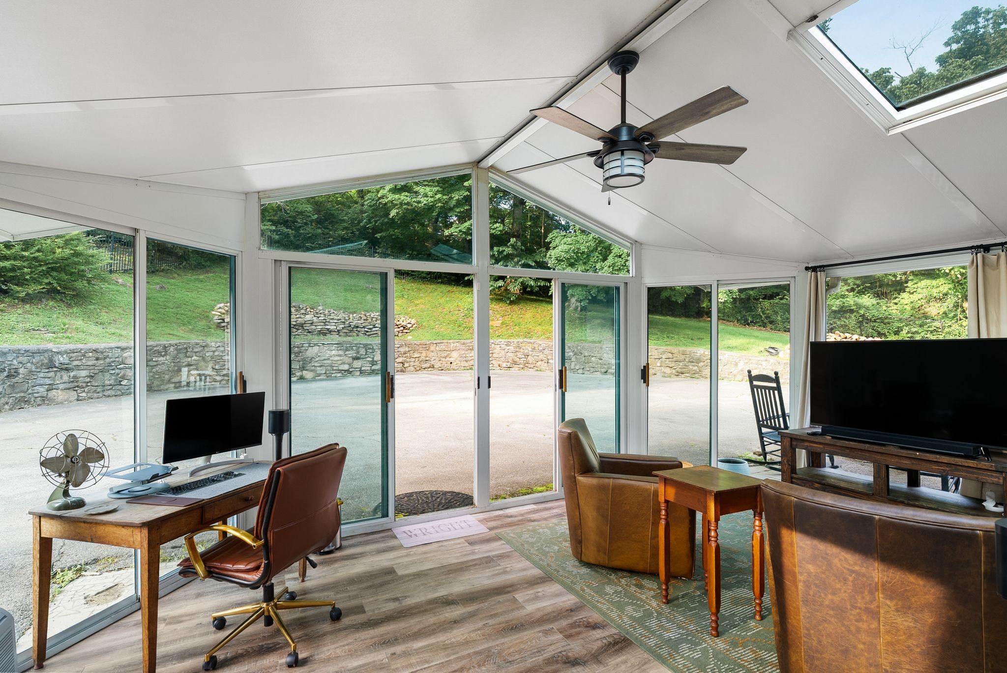 300 Forrest Valley Dr