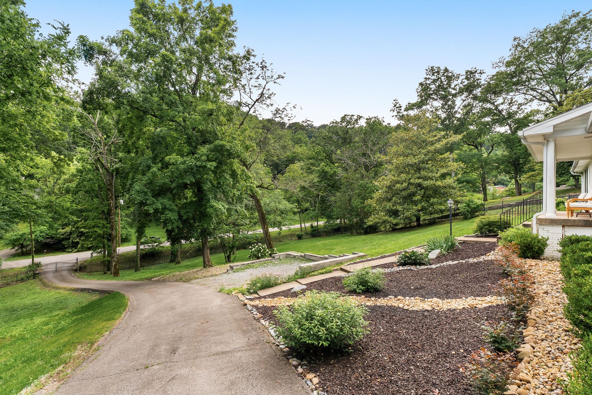 300 Forrest Valley Dr