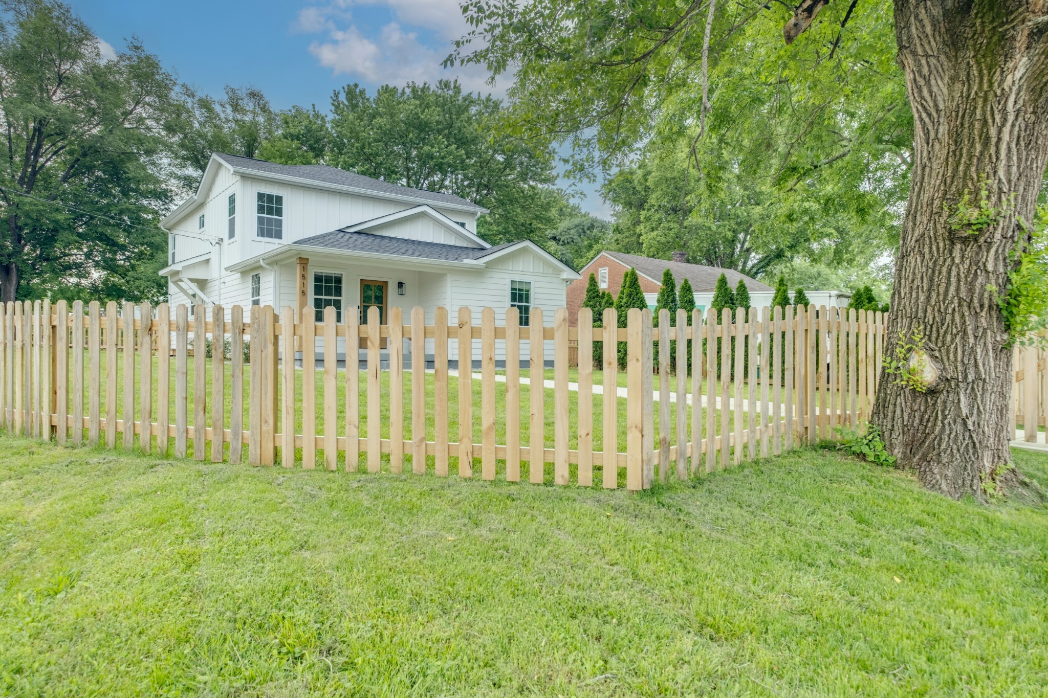 1515 Montgomery Ave