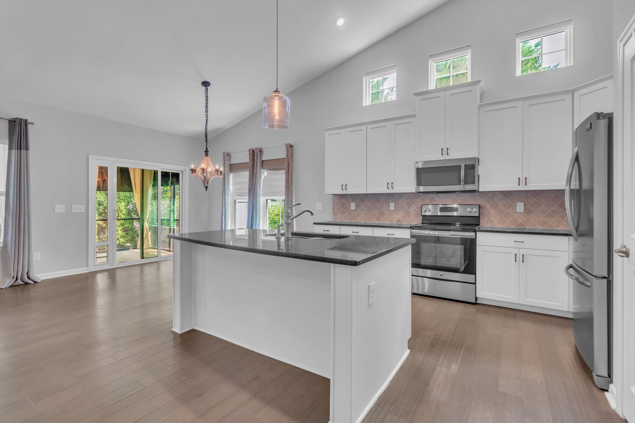 2827 Kellner Dr