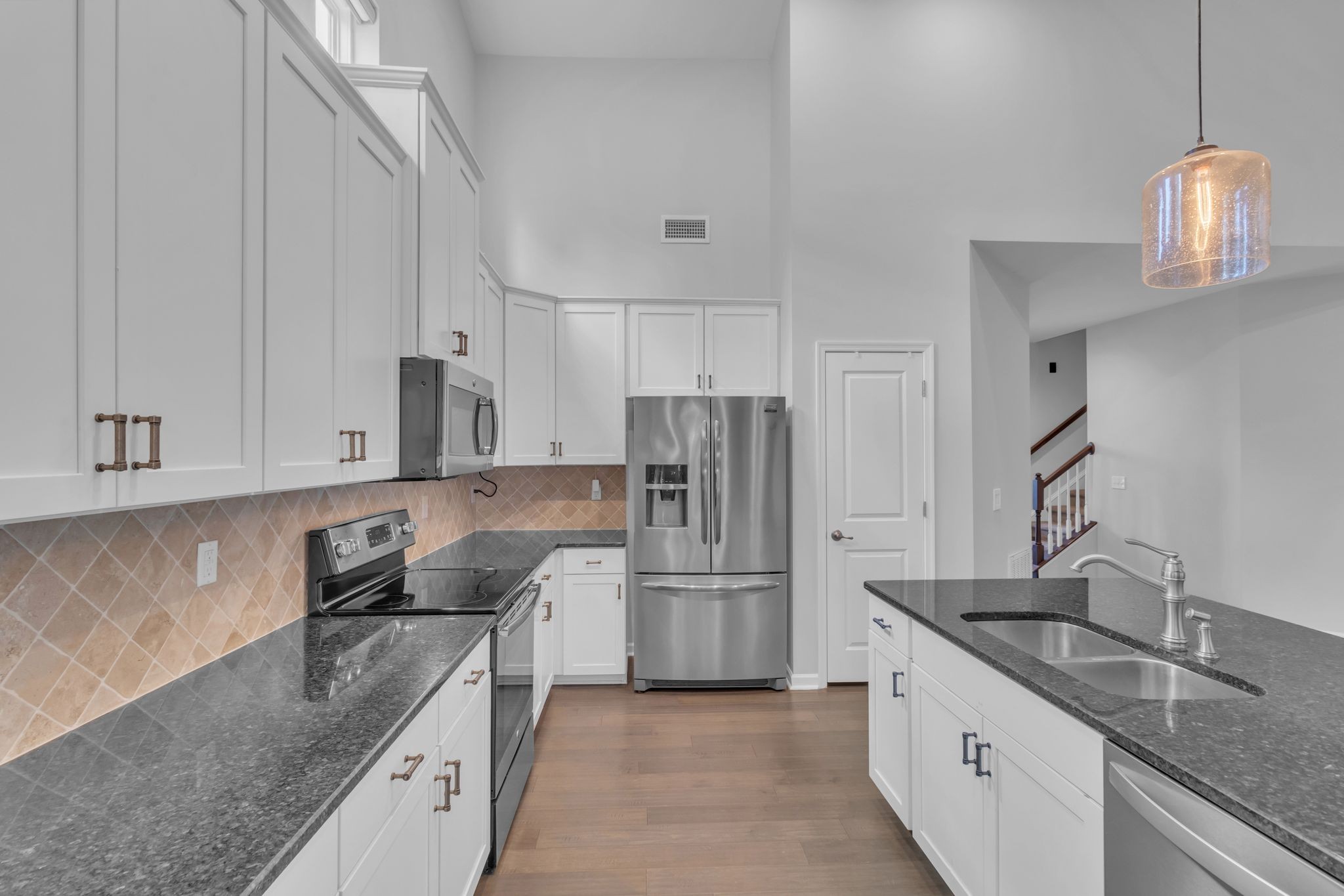 2827 Kellner Dr