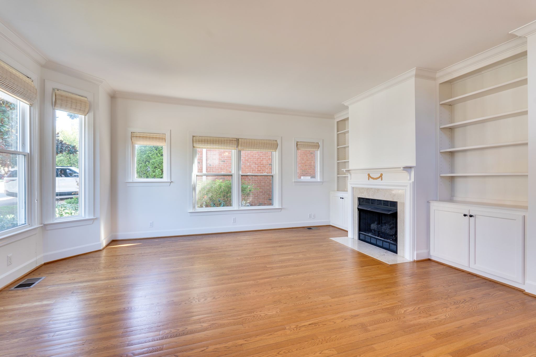 809 Cherry Laurel Ct