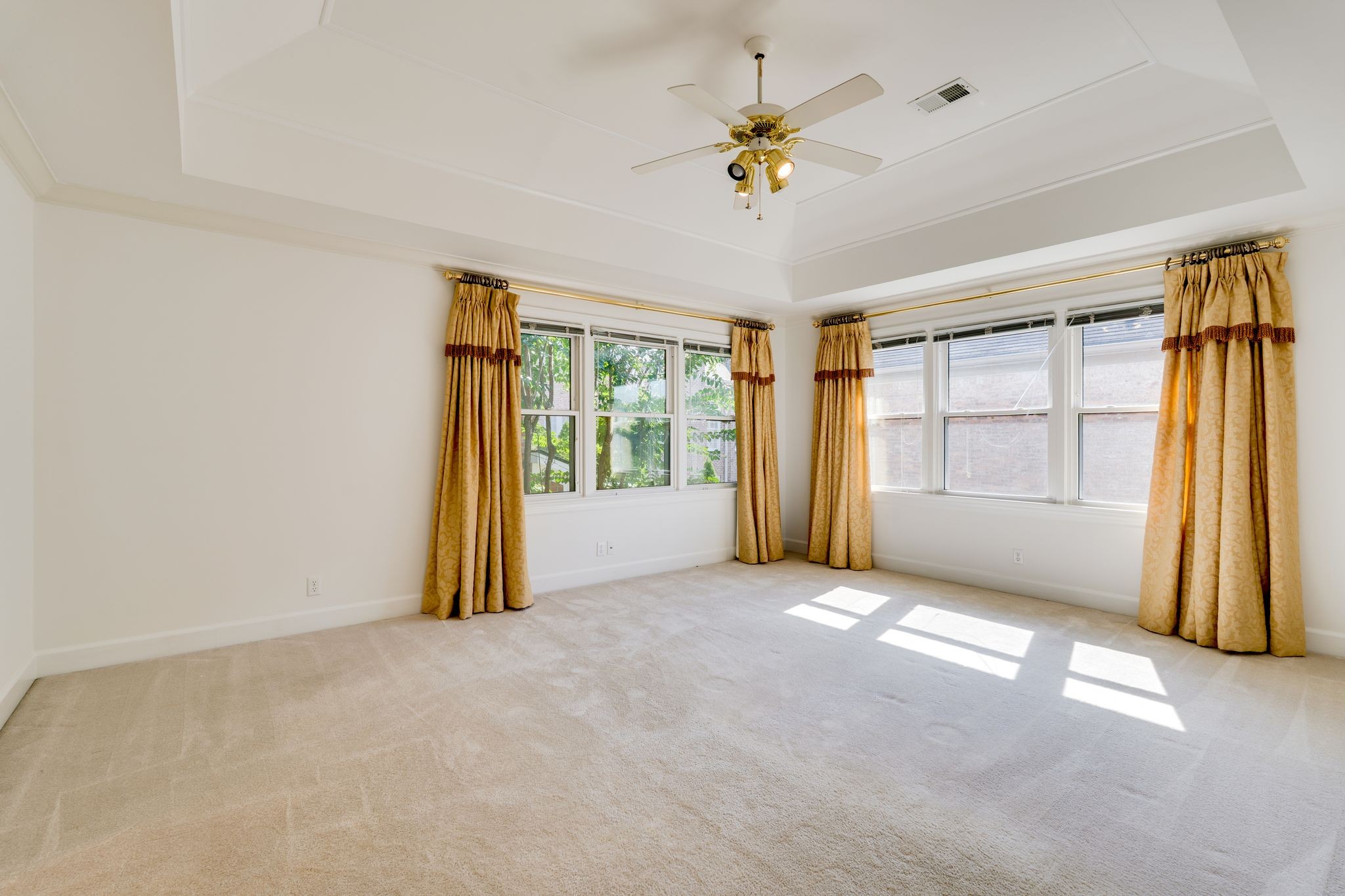 809 Cherry Laurel Ct