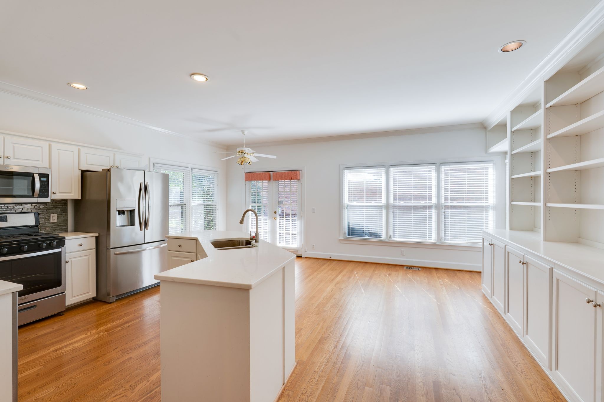 809 Cherry Laurel Ct