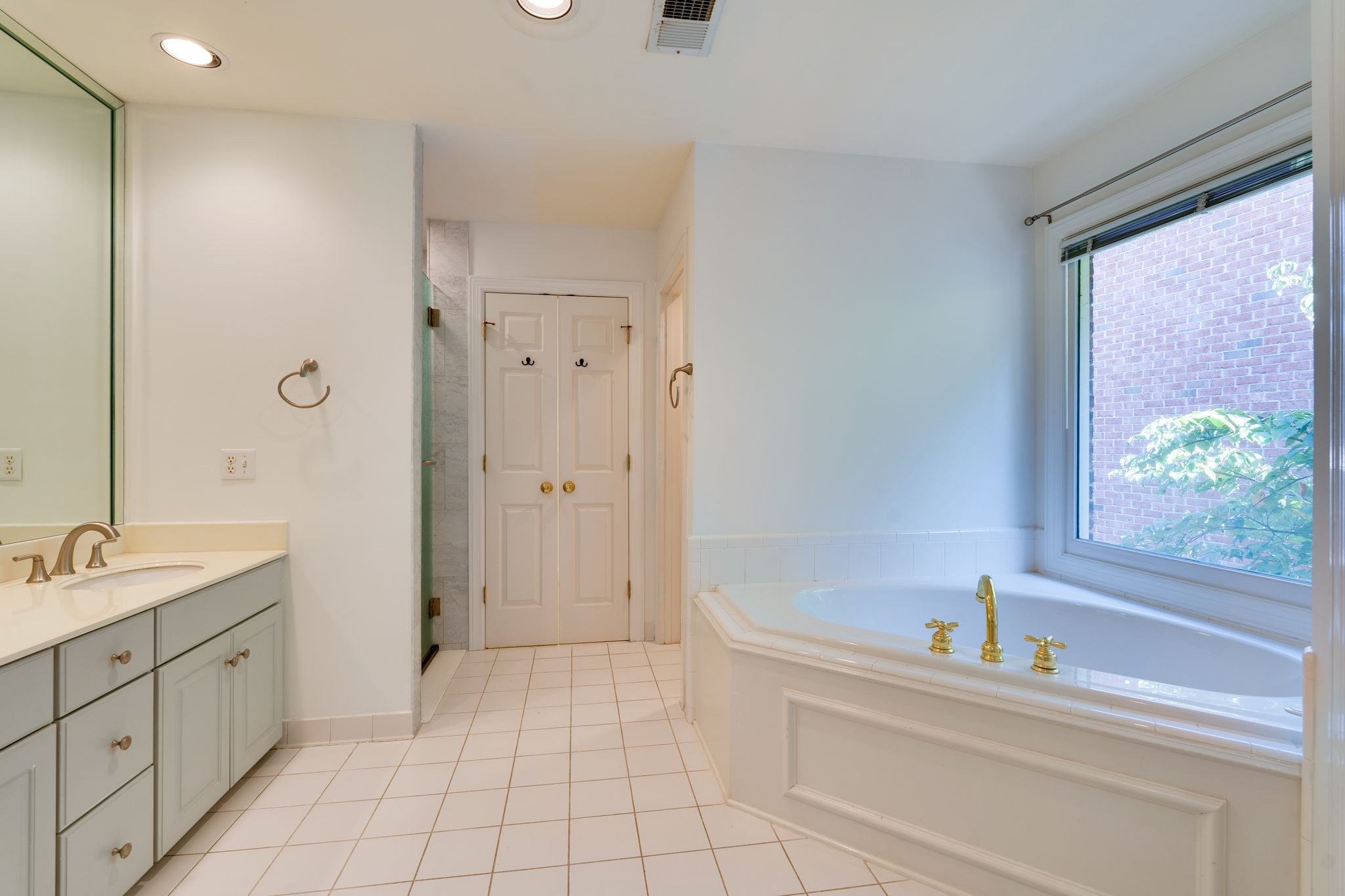 809 Cherry Laurel Ct