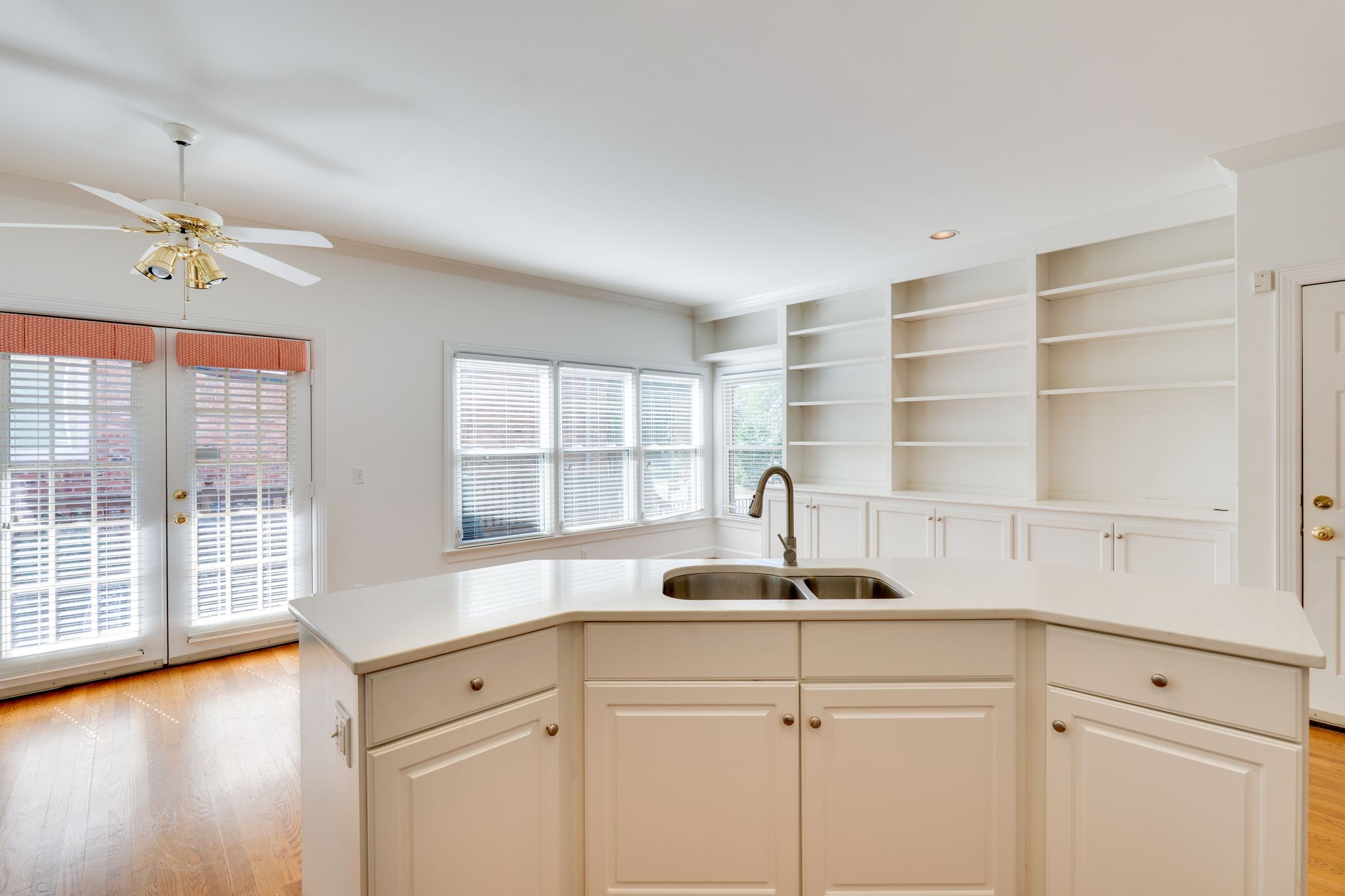 809 Cherry Laurel Ct