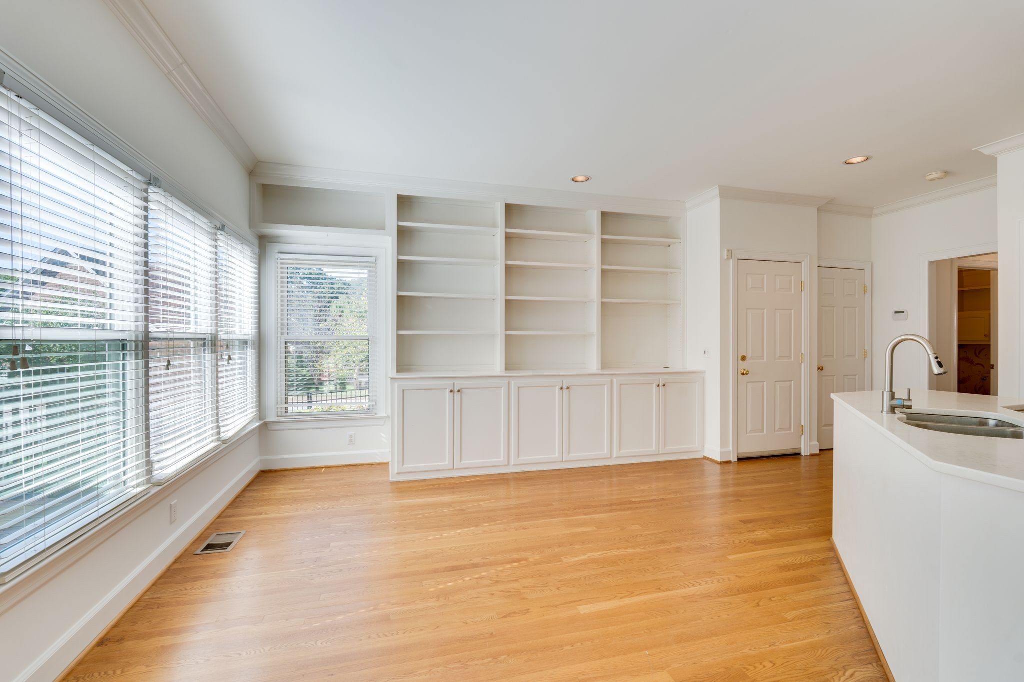 809 Cherry Laurel Ct