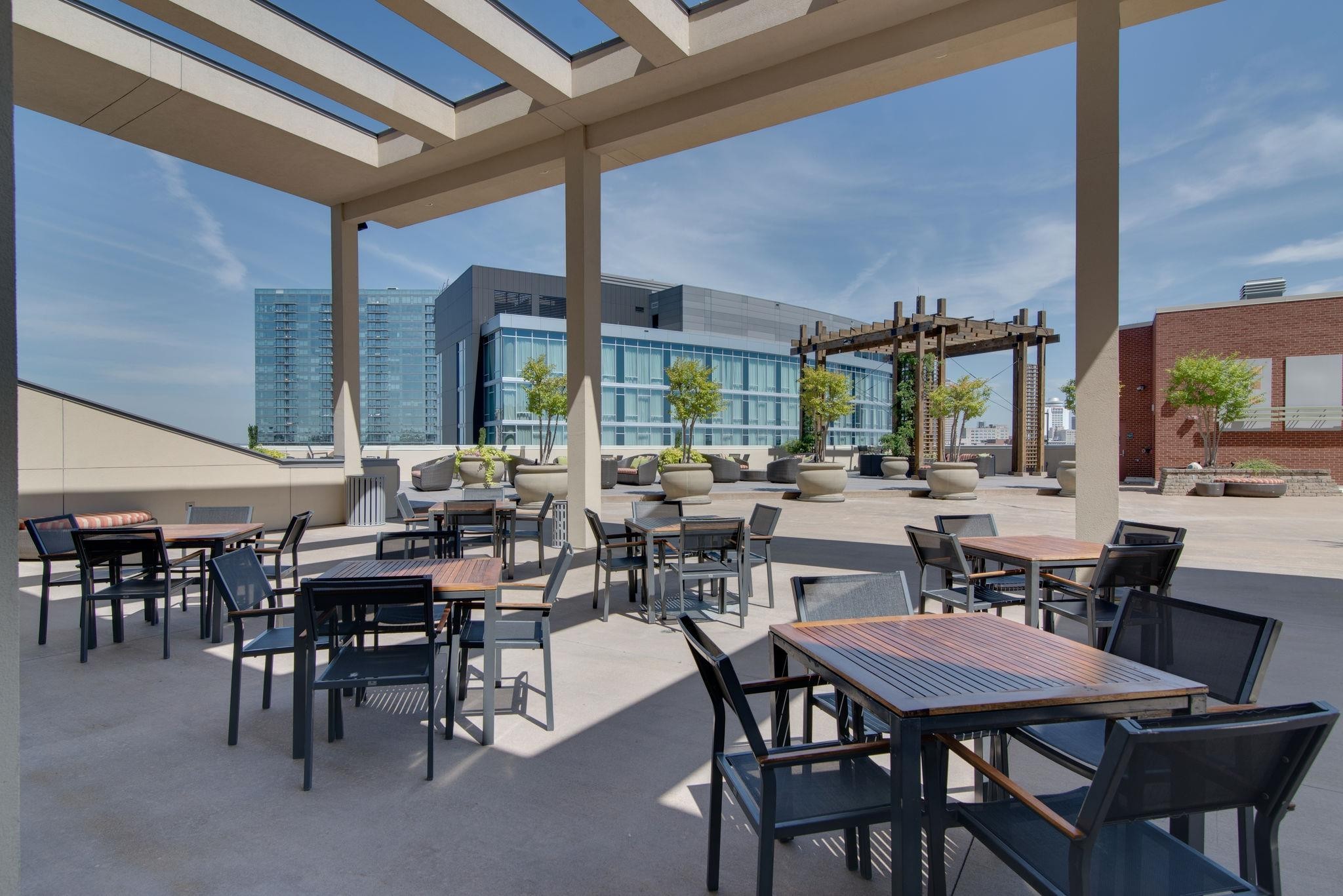 600 12th Ave, S Unit: 822