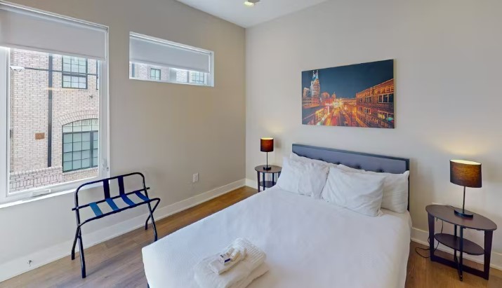 119 Mason Ave Unit: 205