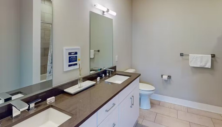 119 Mason Ave Unit: 205