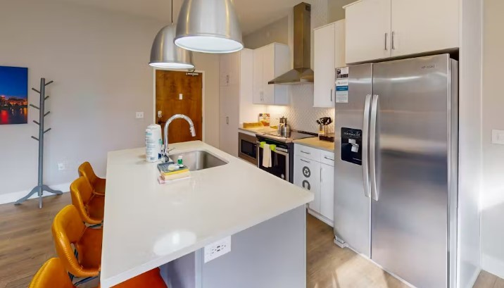 119 Mason Ave Unit: 205