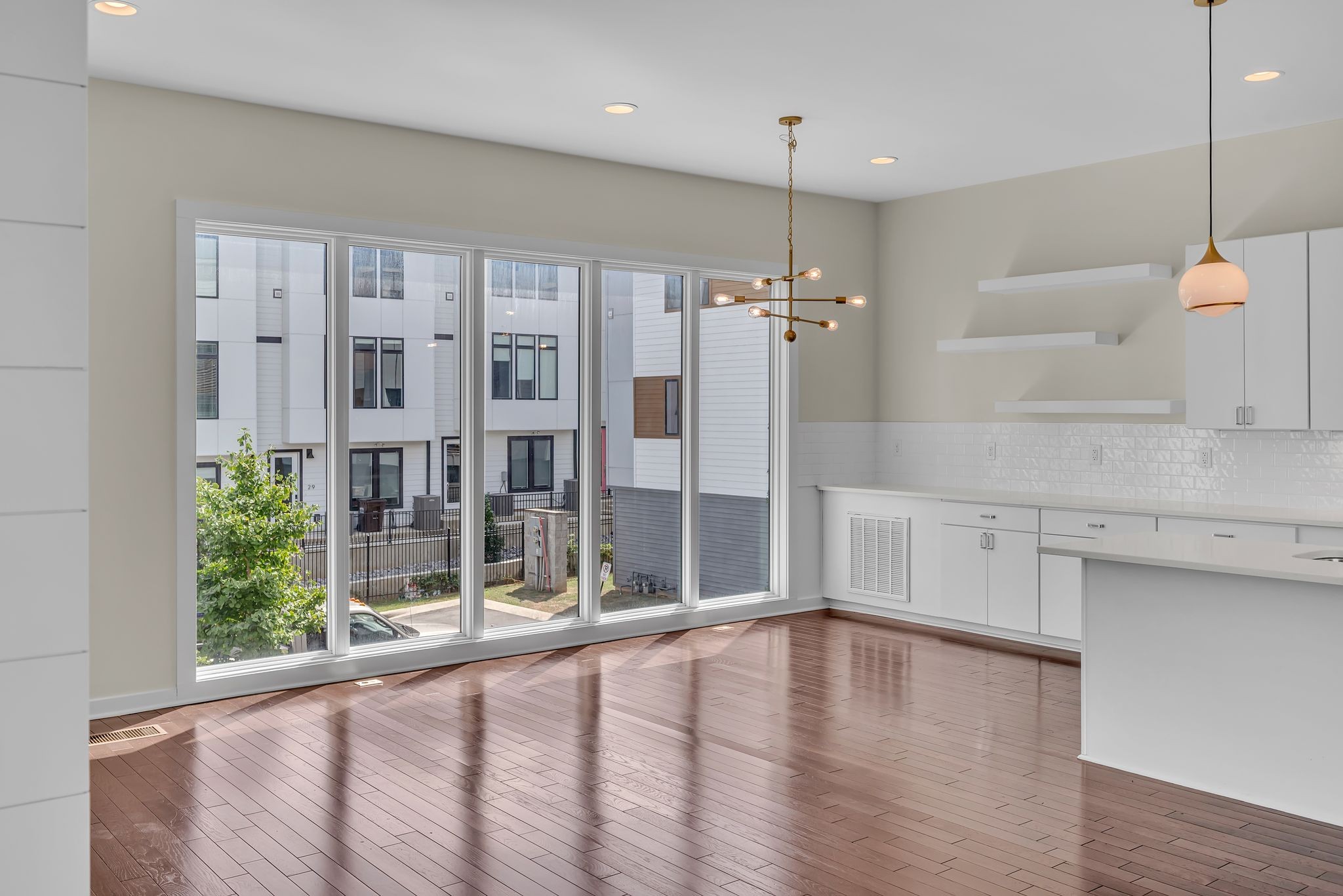 227 Oceola Ave Unit: 3