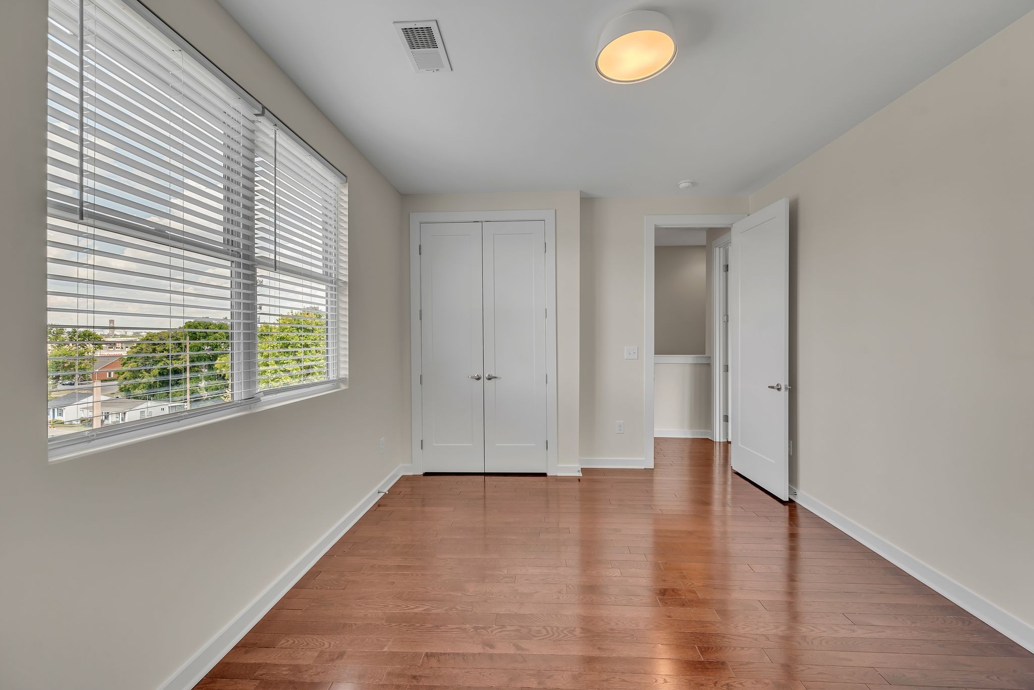 227 Oceola Ave Unit: 3