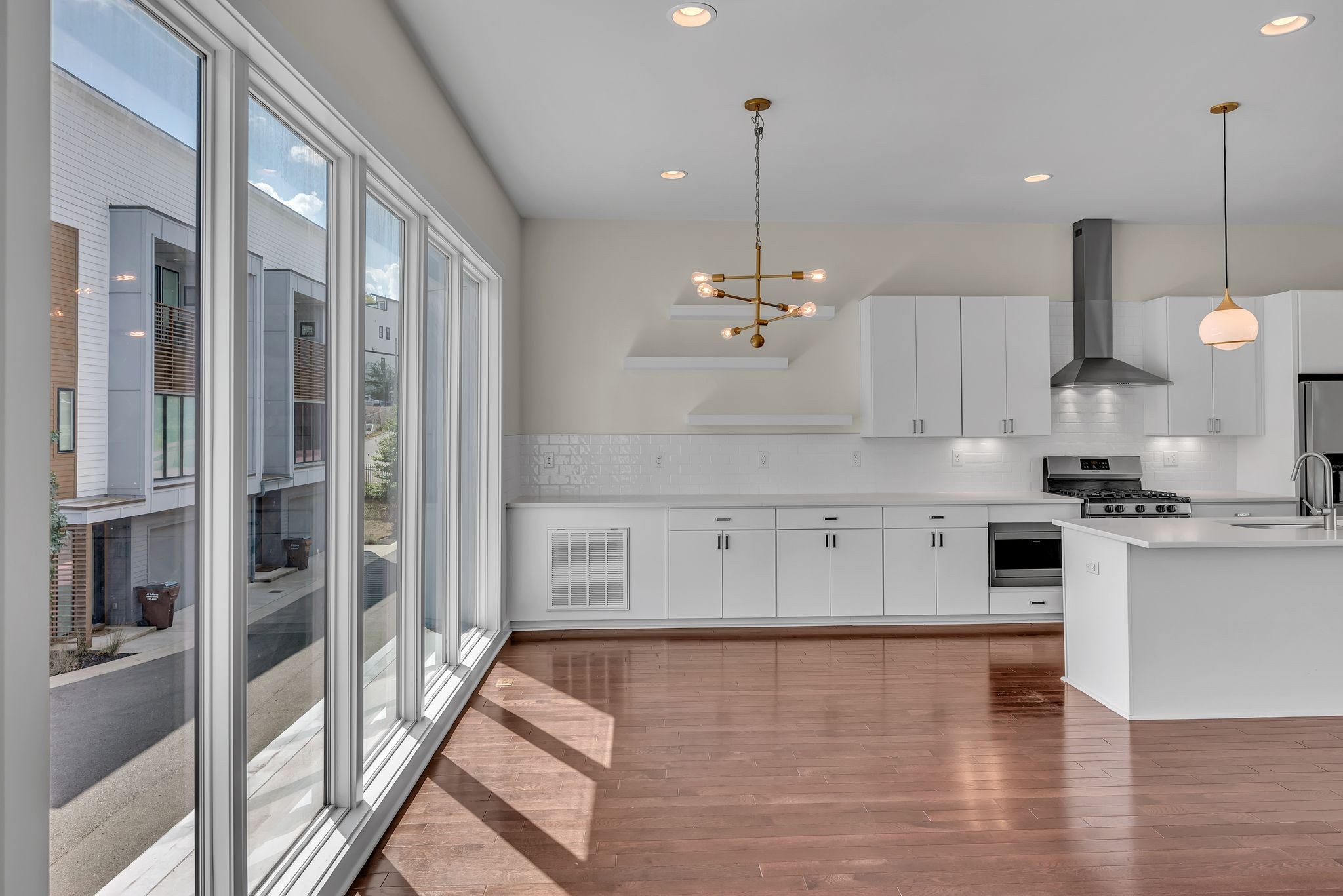 227 Oceola Ave Unit: 3