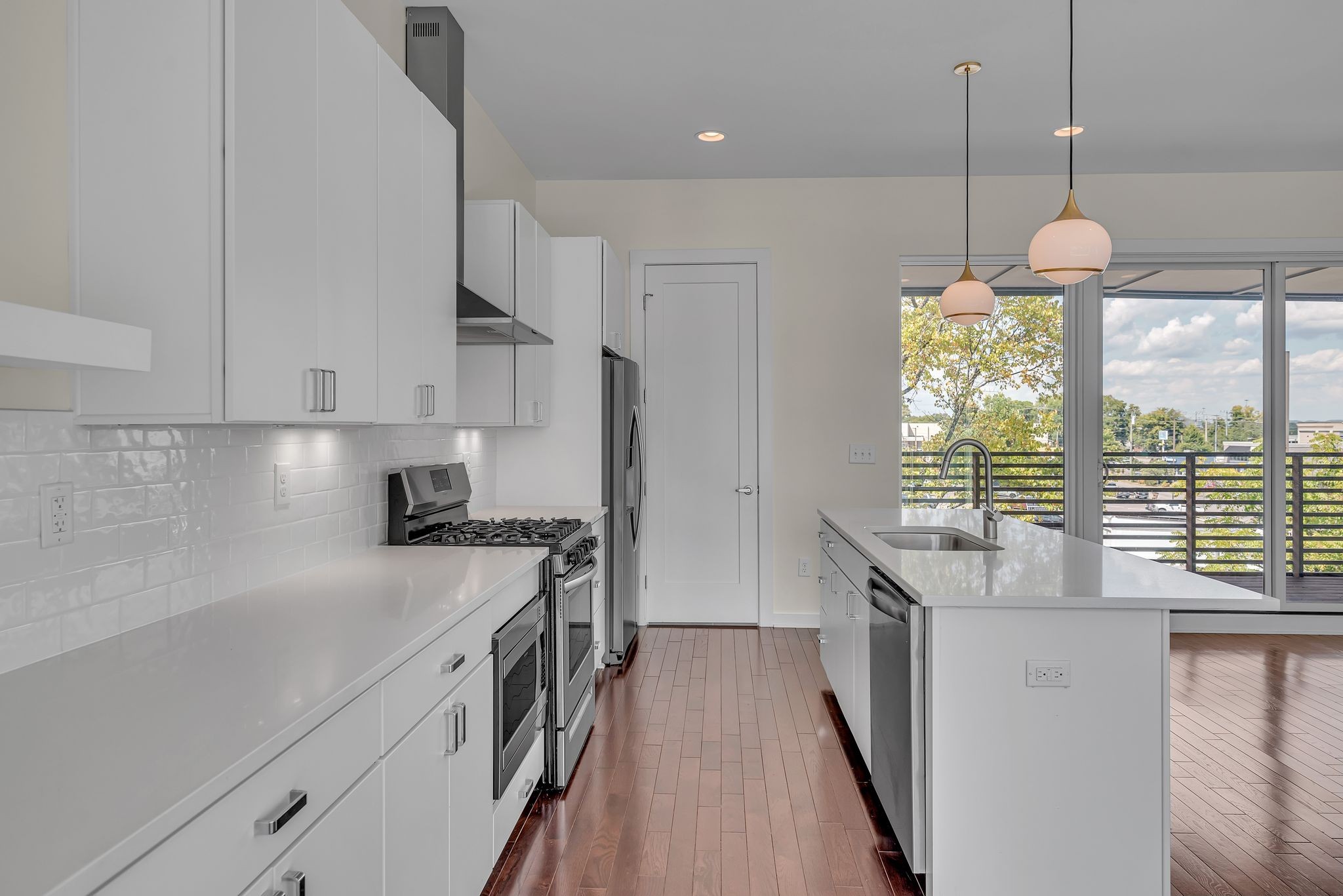 227 Oceola Ave Unit: 3