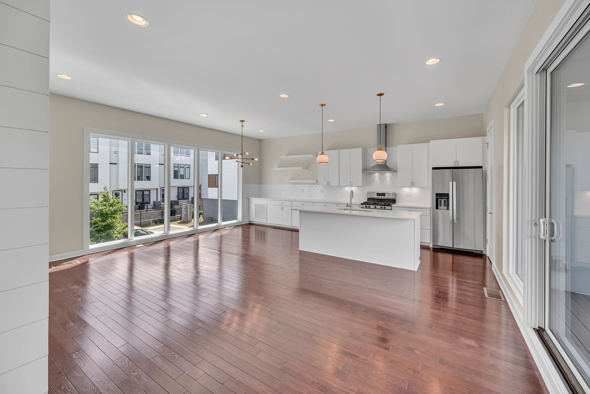 227 Oceola Ave Unit: 3