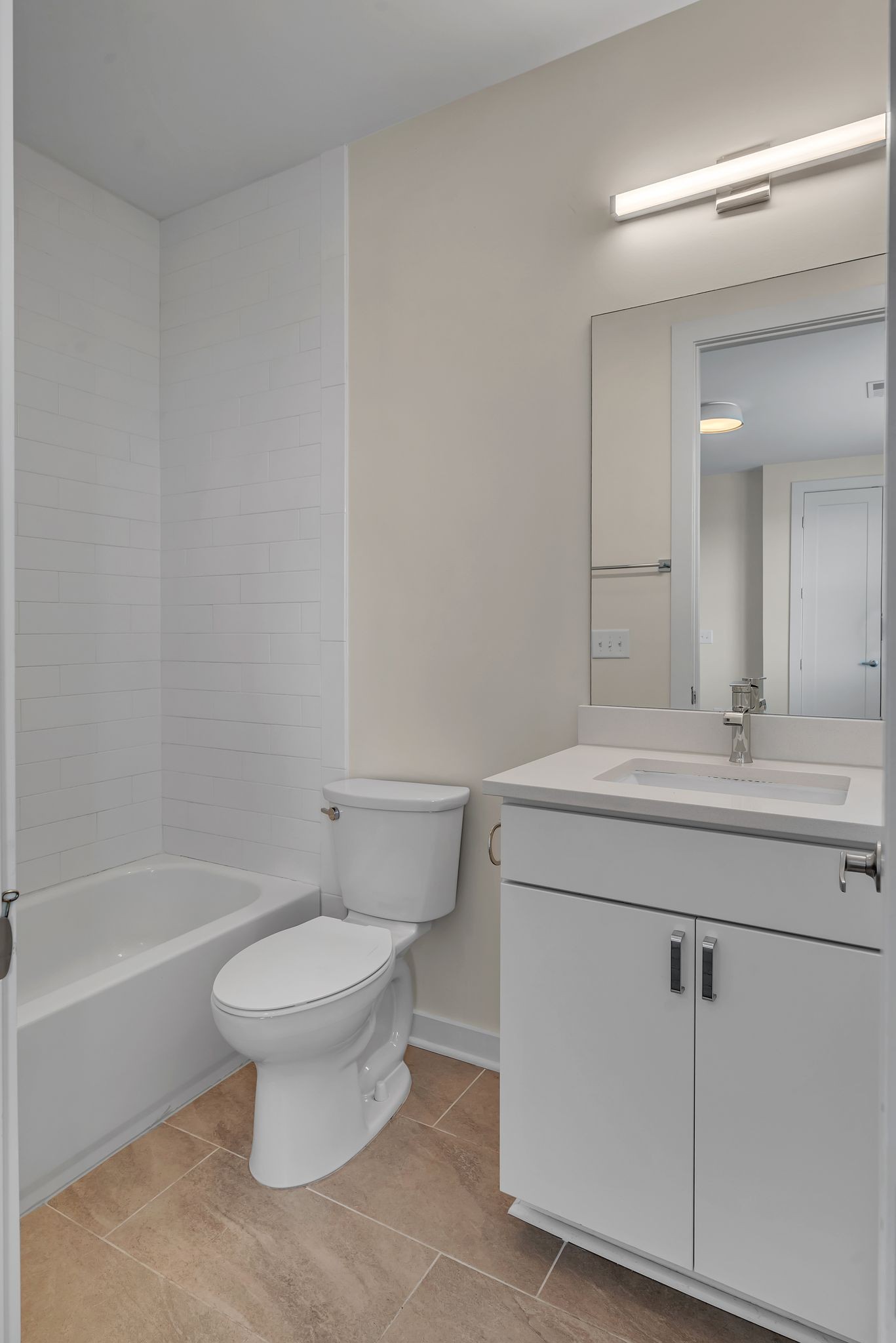 227 Oceola Ave Unit: 3