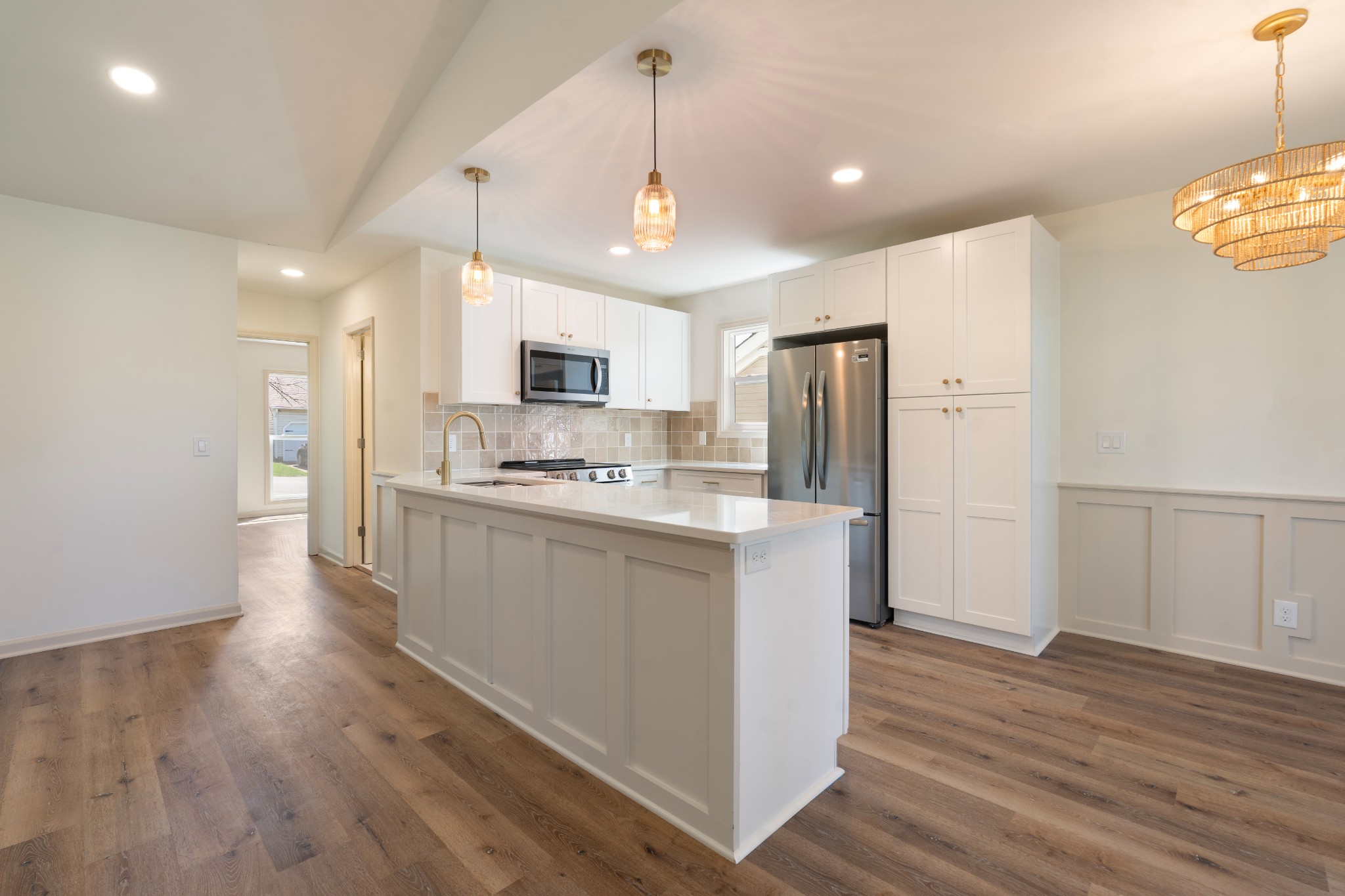 5061 English Village Dr