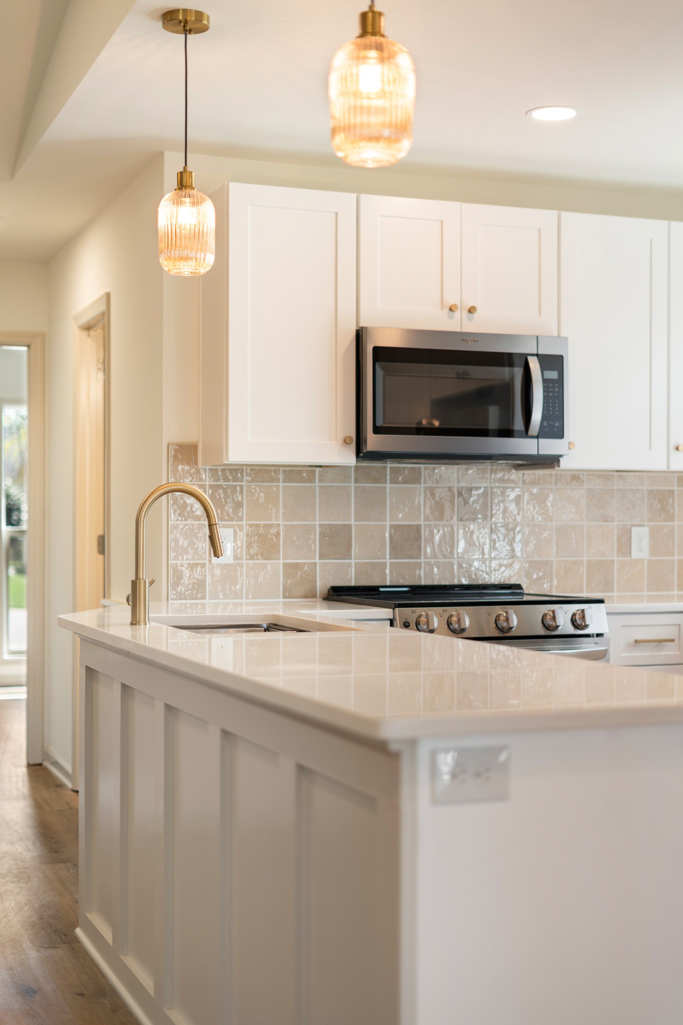 5061 English Village Dr