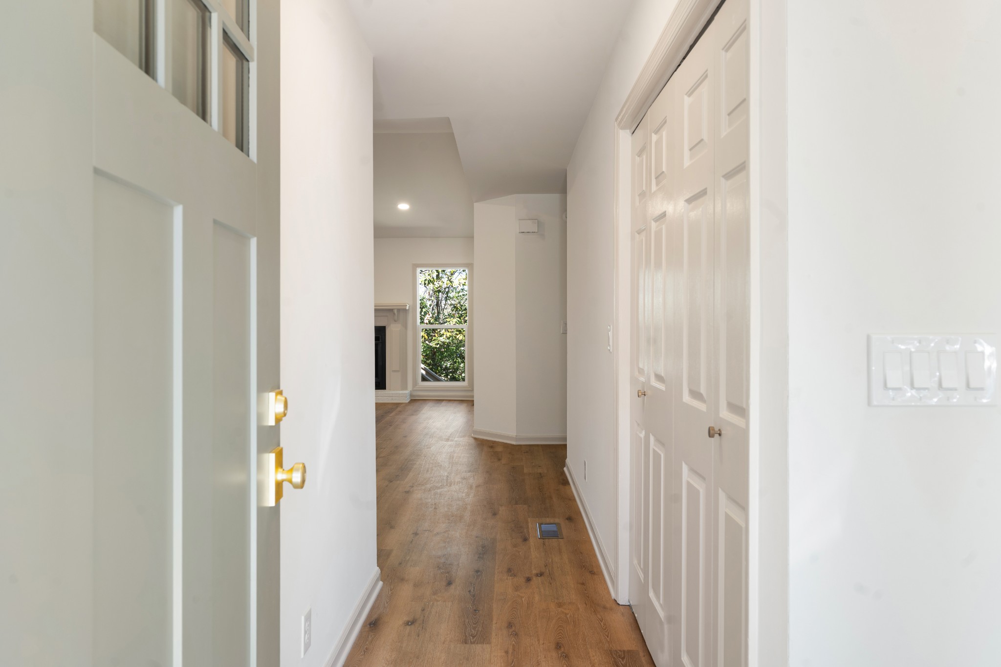 5061 English Village Dr