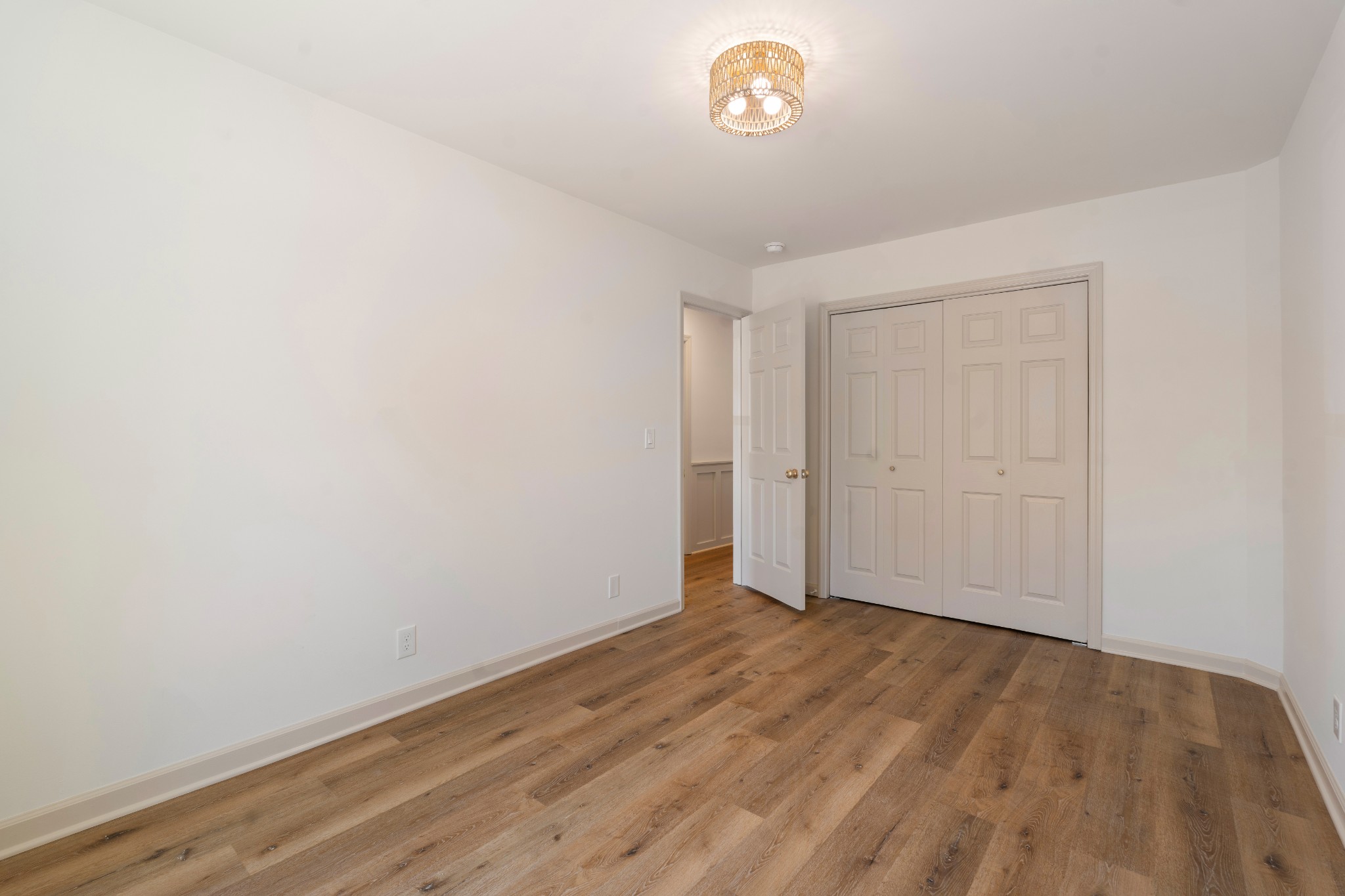 5061 English Village Dr