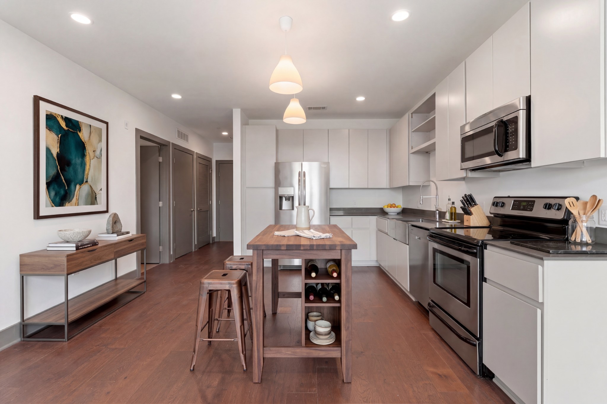 1260 Martin St Unit: 306