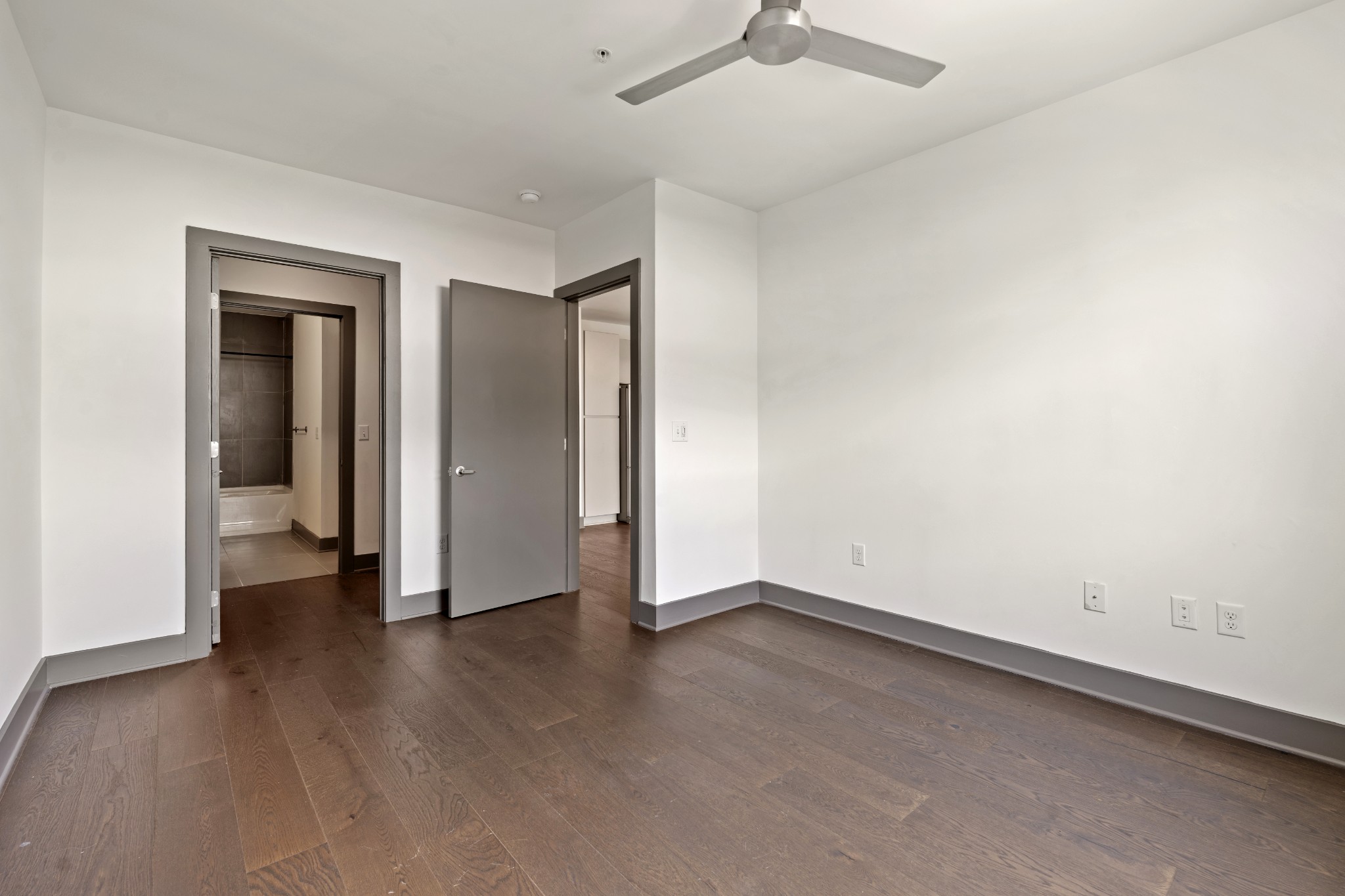 1260 Martin St Unit: 306