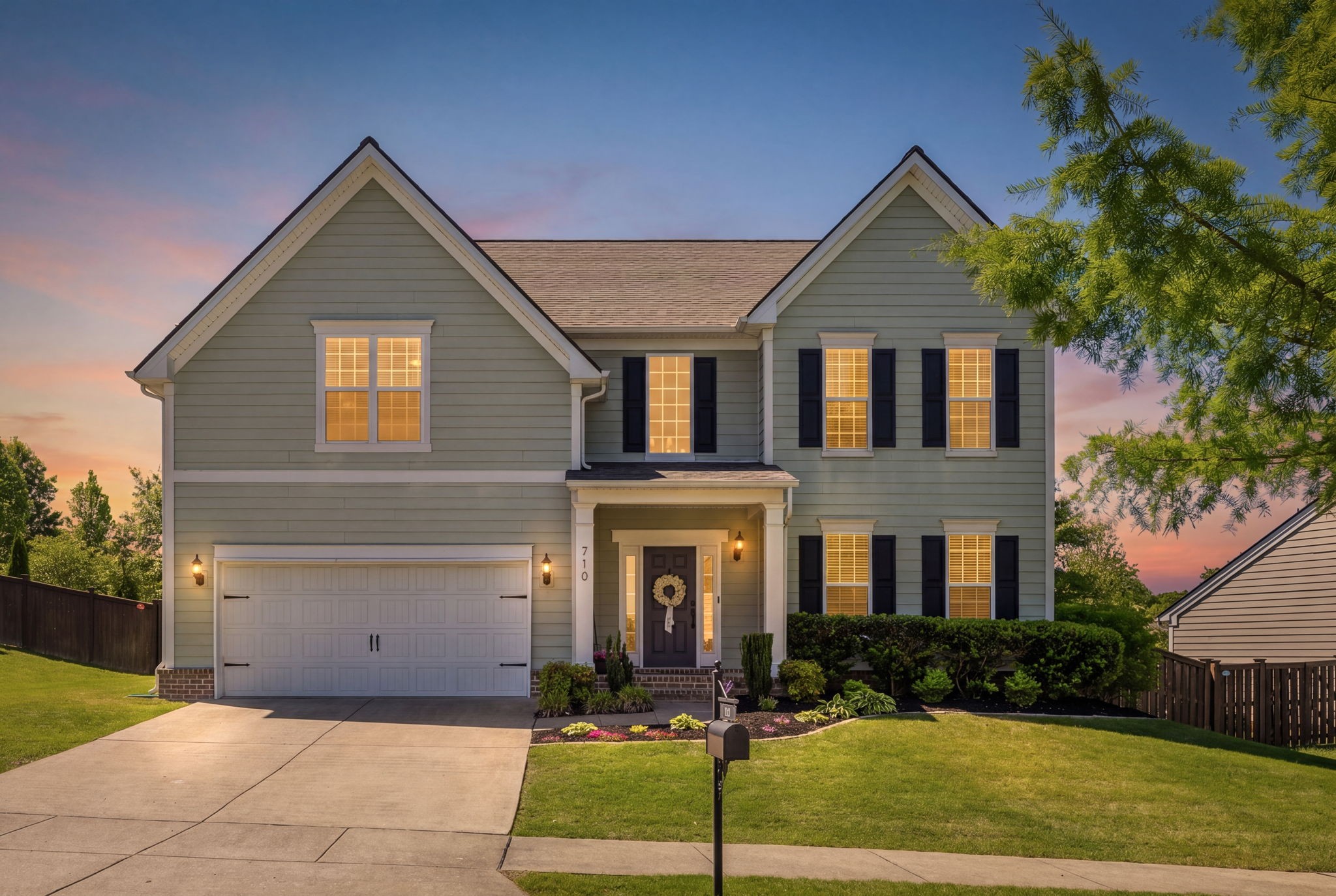 710 Wadestone Trail