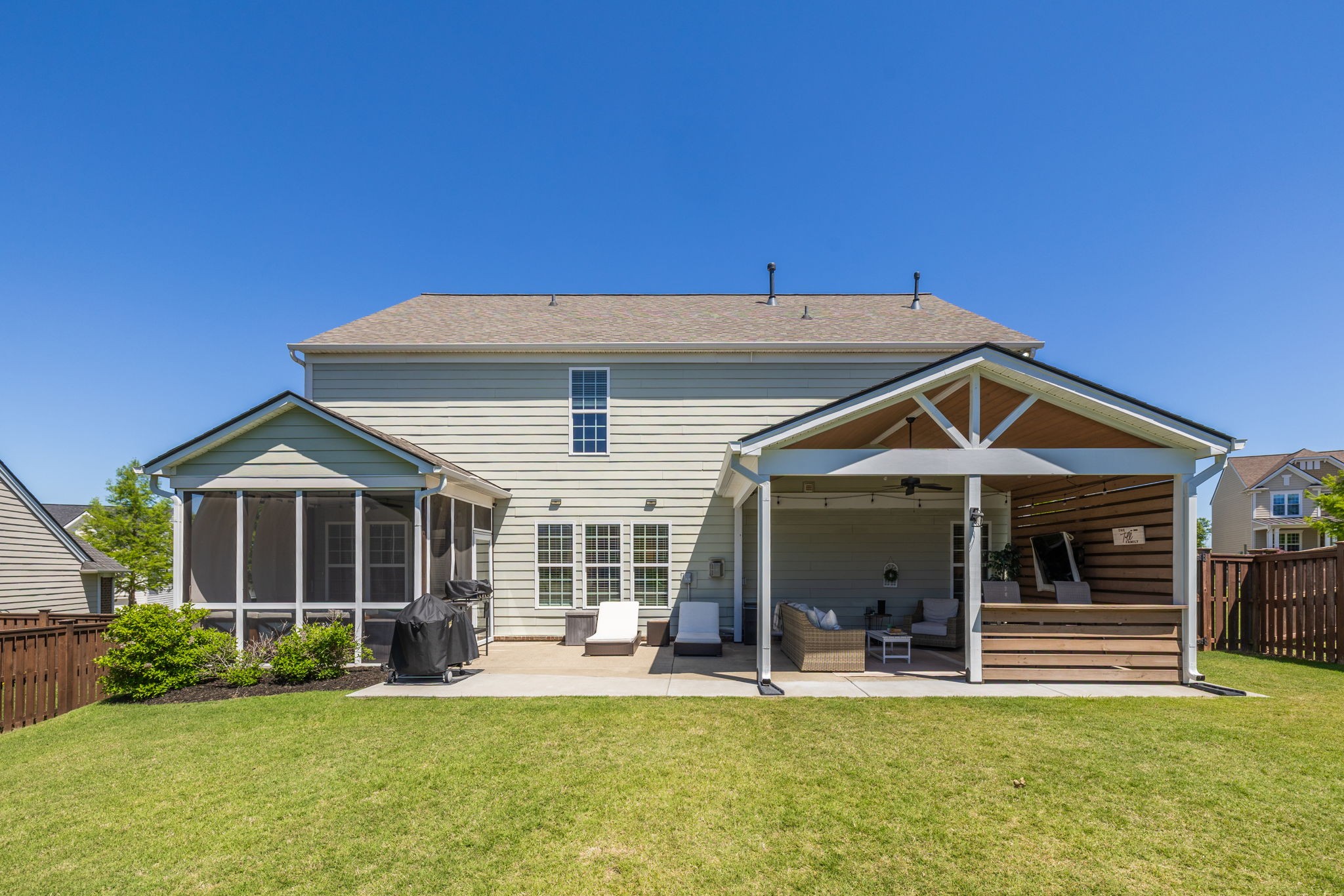 710 Wadestone Trail