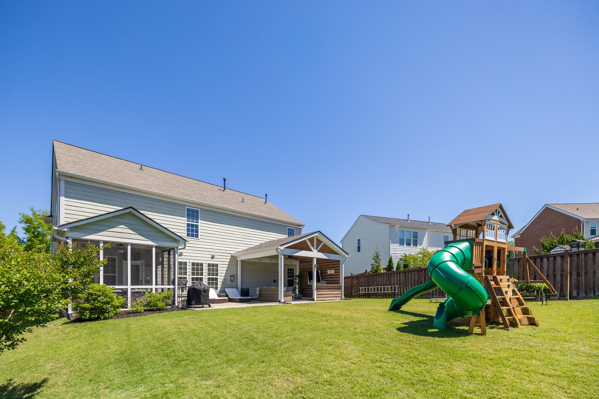 710 Wadestone Trail