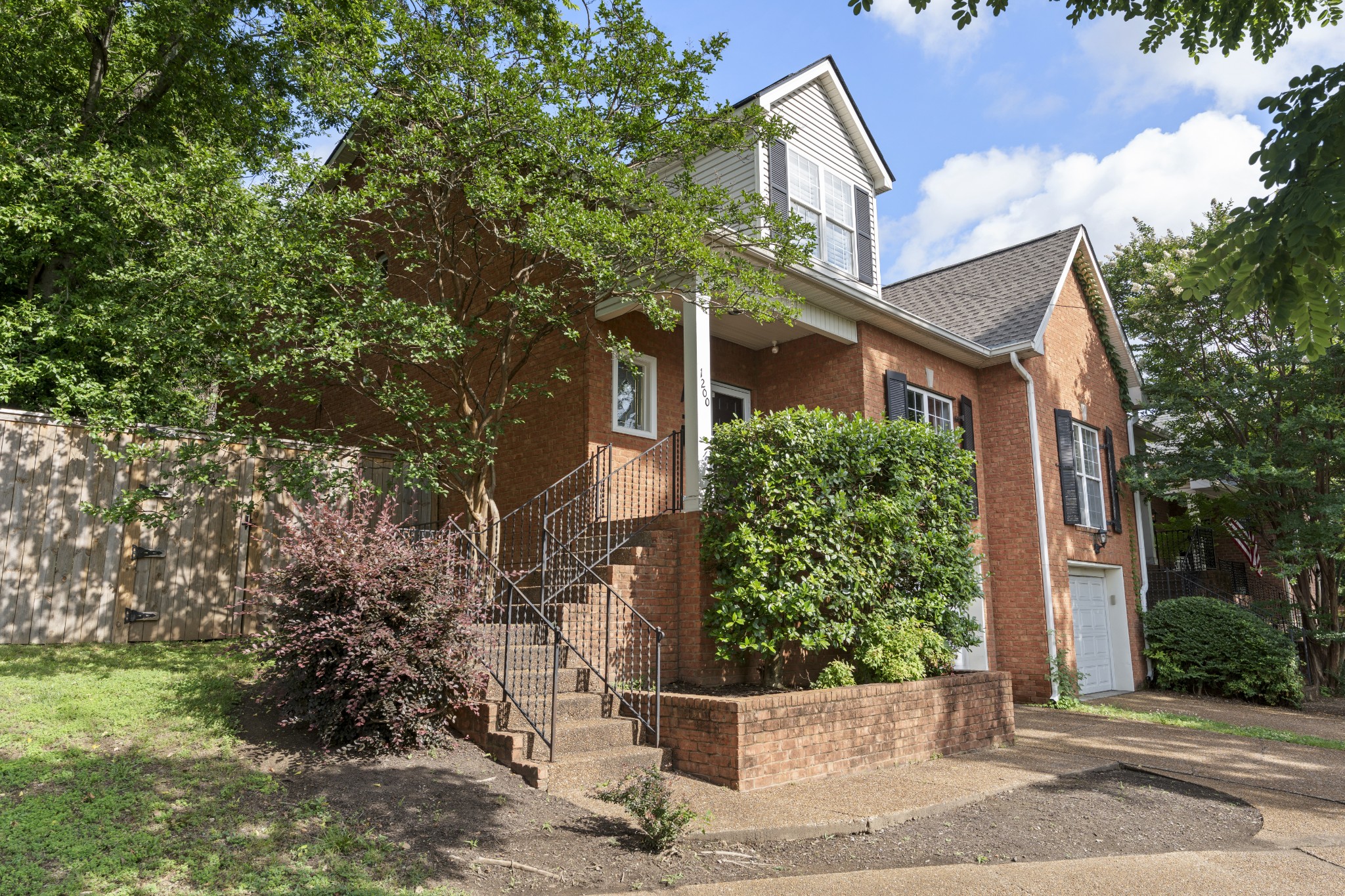1200A Cedar Ln