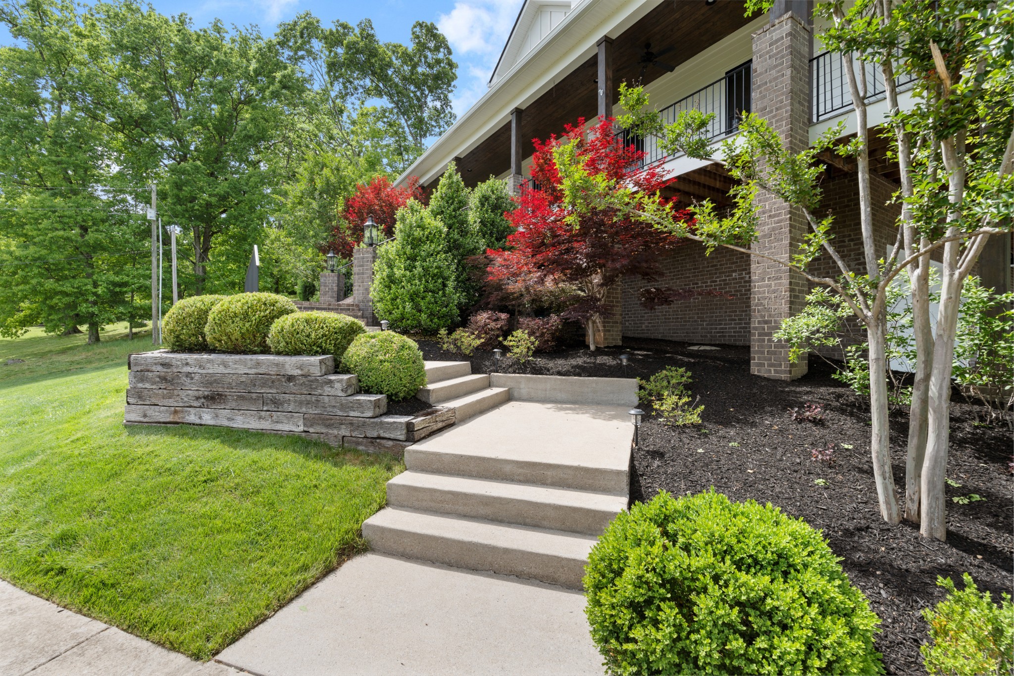119 Century Oak Dr