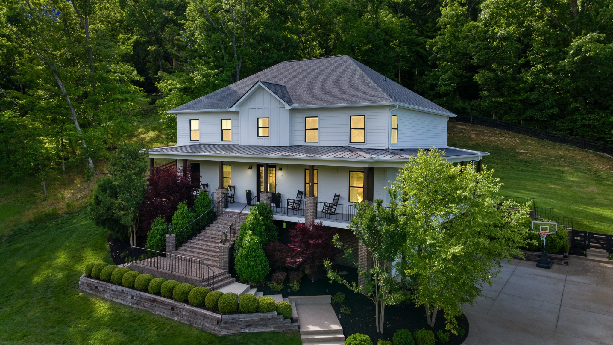 119 Century Oak Dr