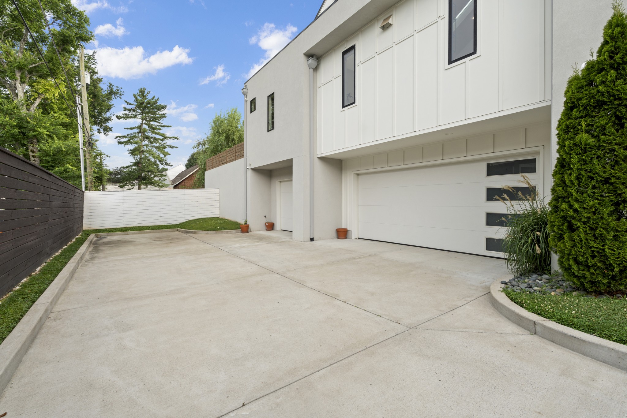 1713 Castleman Dr