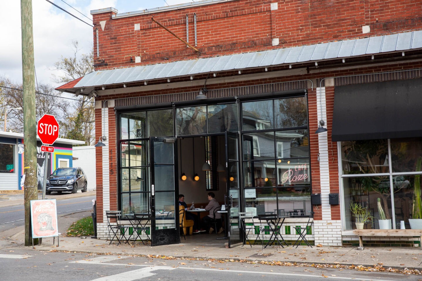 1908B Sheridan Rd
