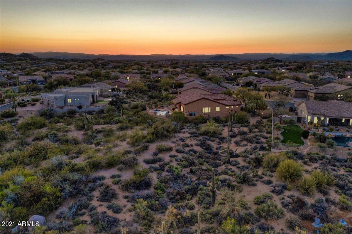 11306 E MONUMENT Drive