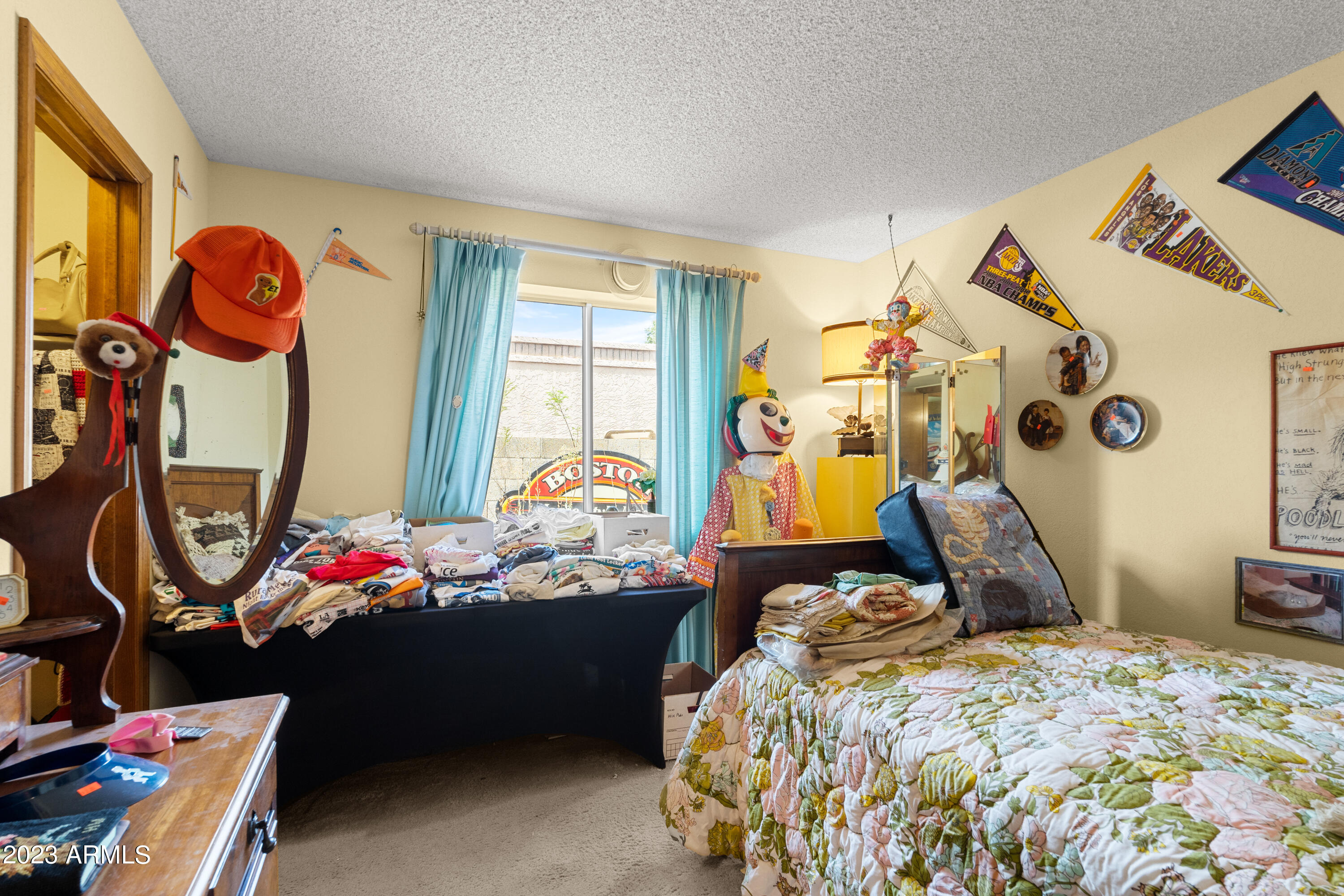 128 E WOOD Drive