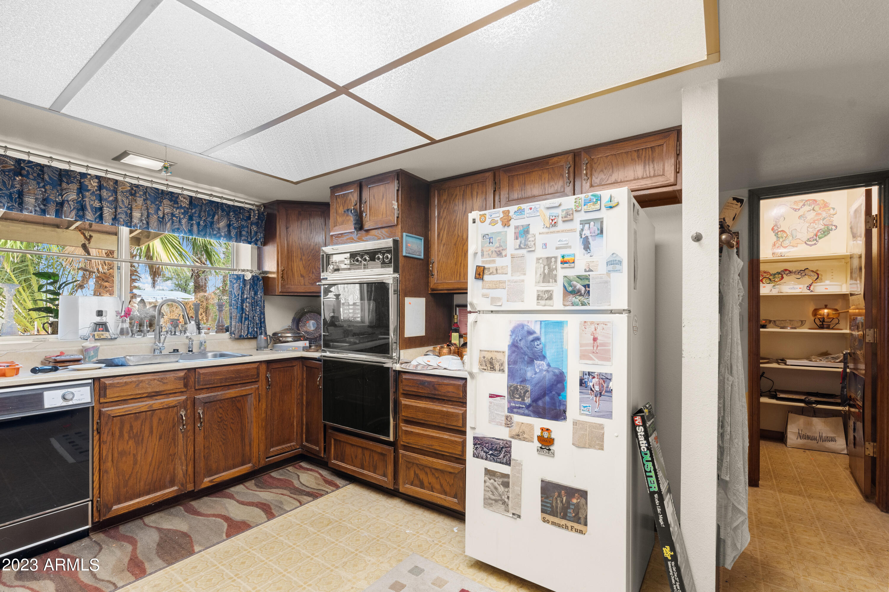 128 E WOOD Drive