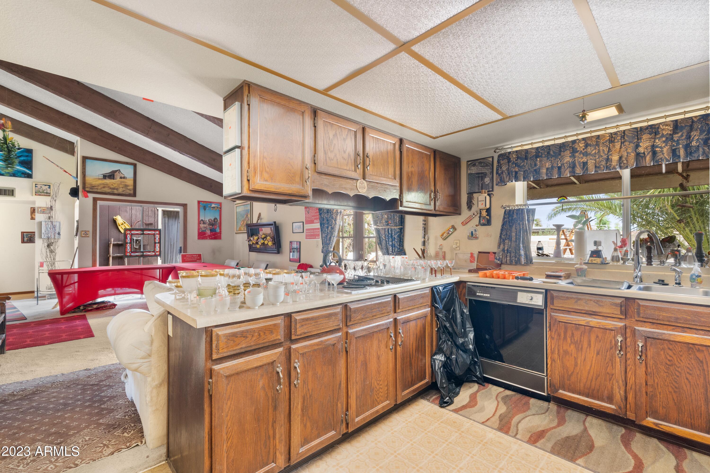 128 E WOOD Drive