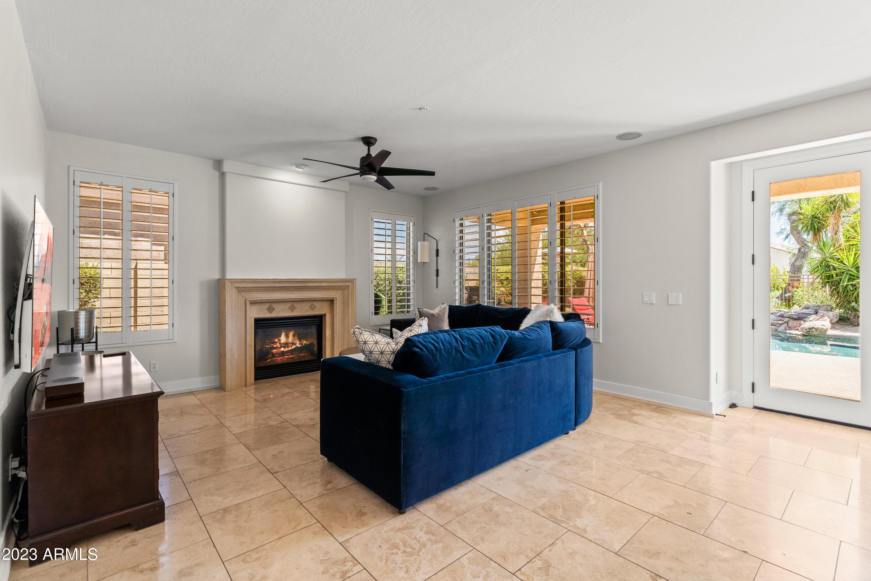 7317 E WHISTLING WIND Way