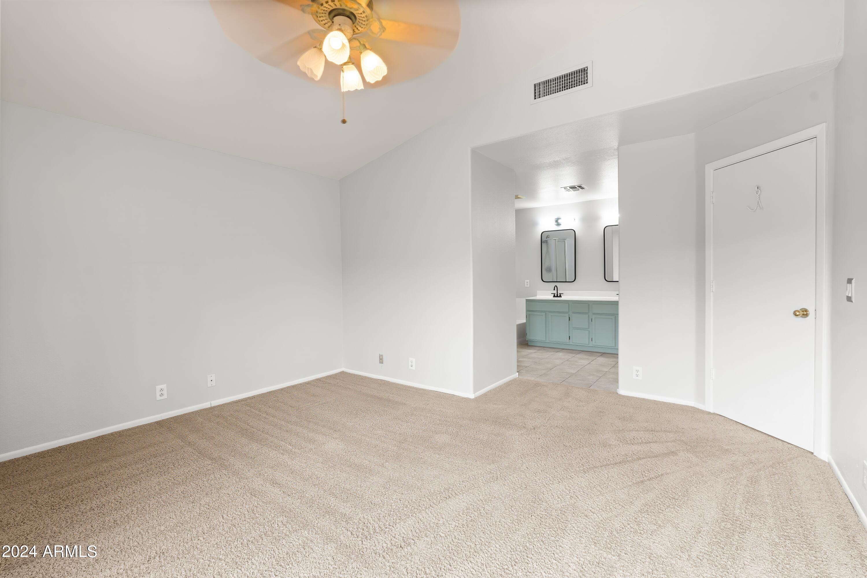 3323 E WAHALLA Lane