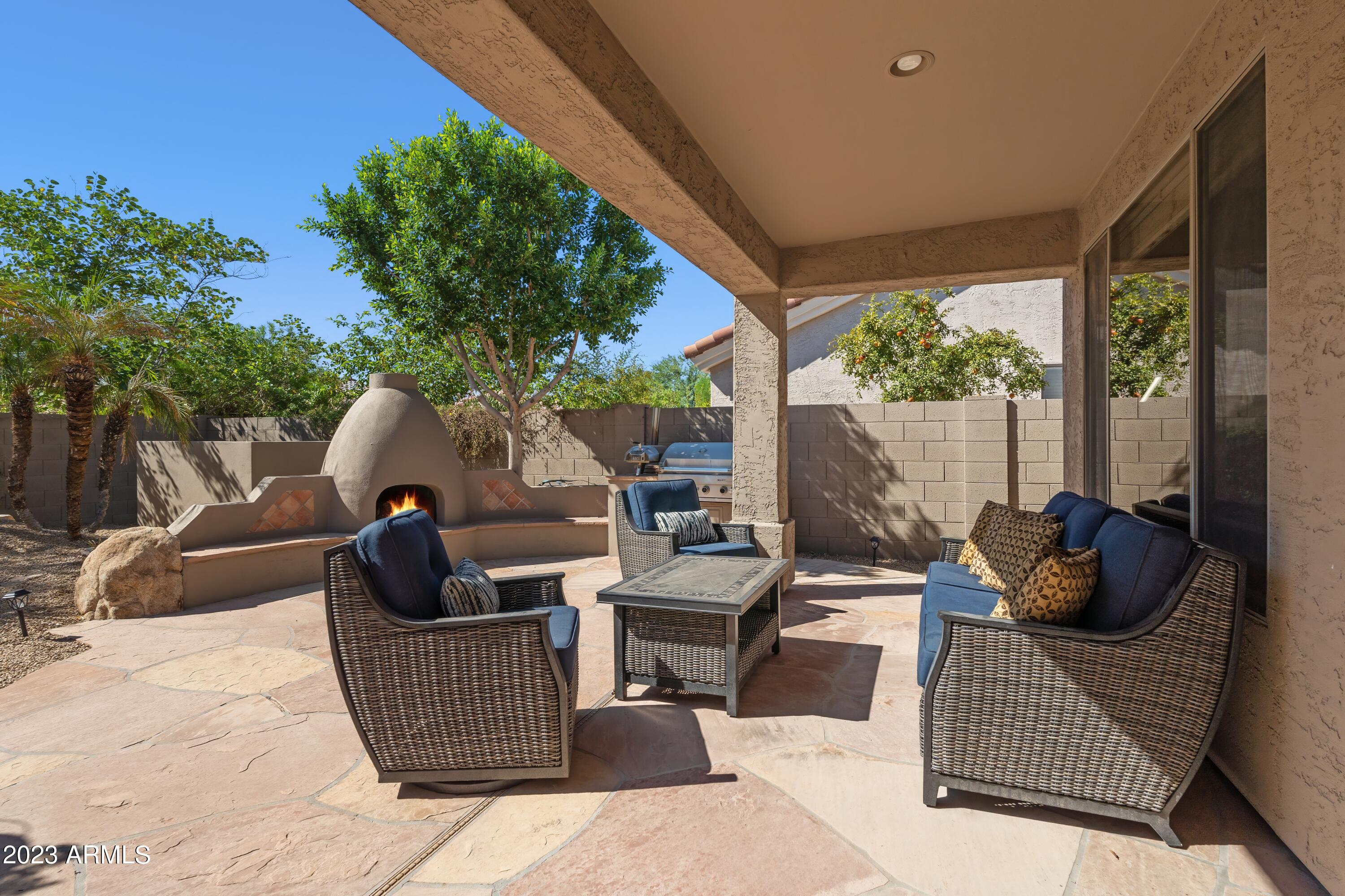 7241 E RUSTLING Pass