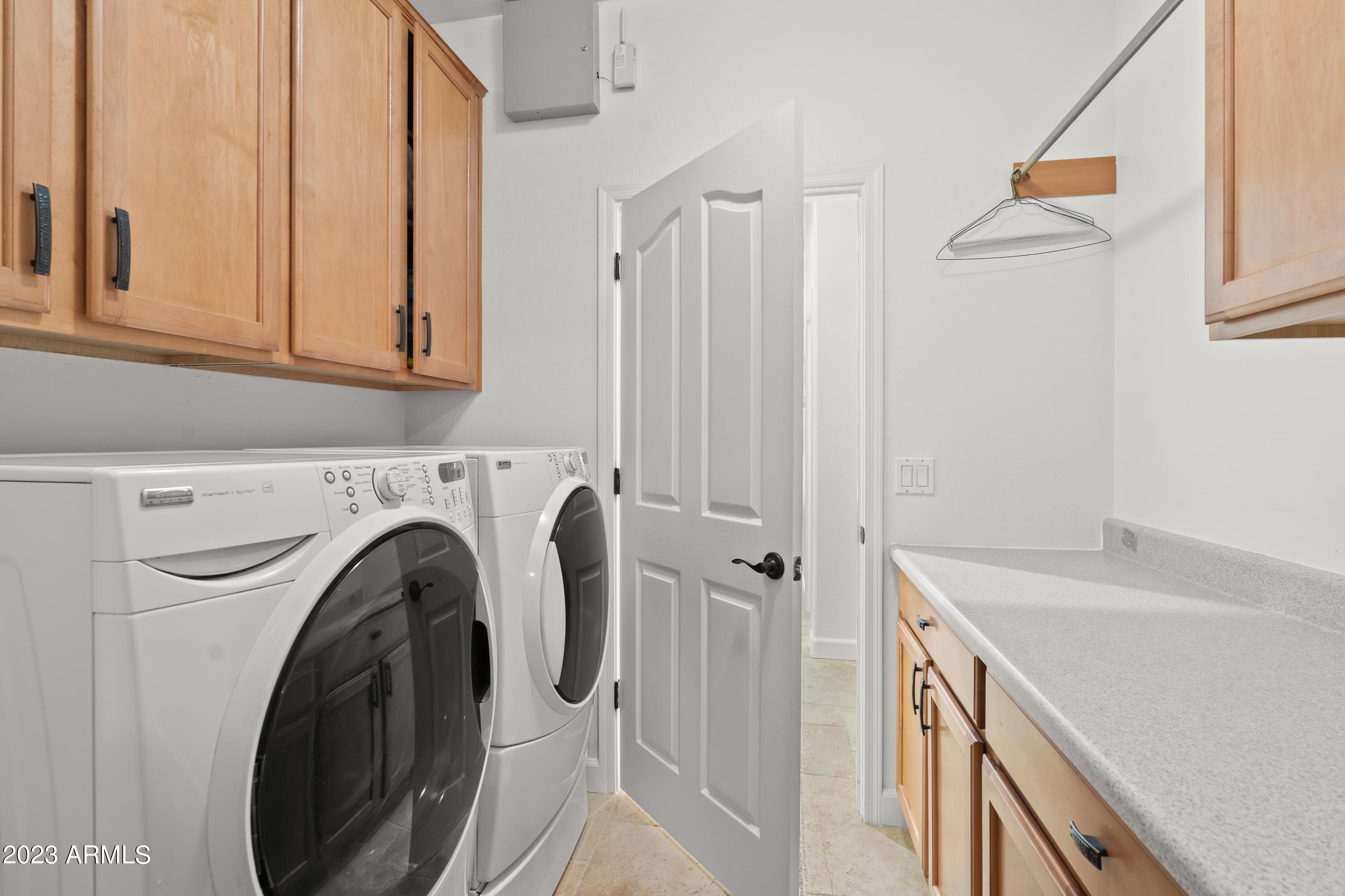 7241 E RUSTLING Pass