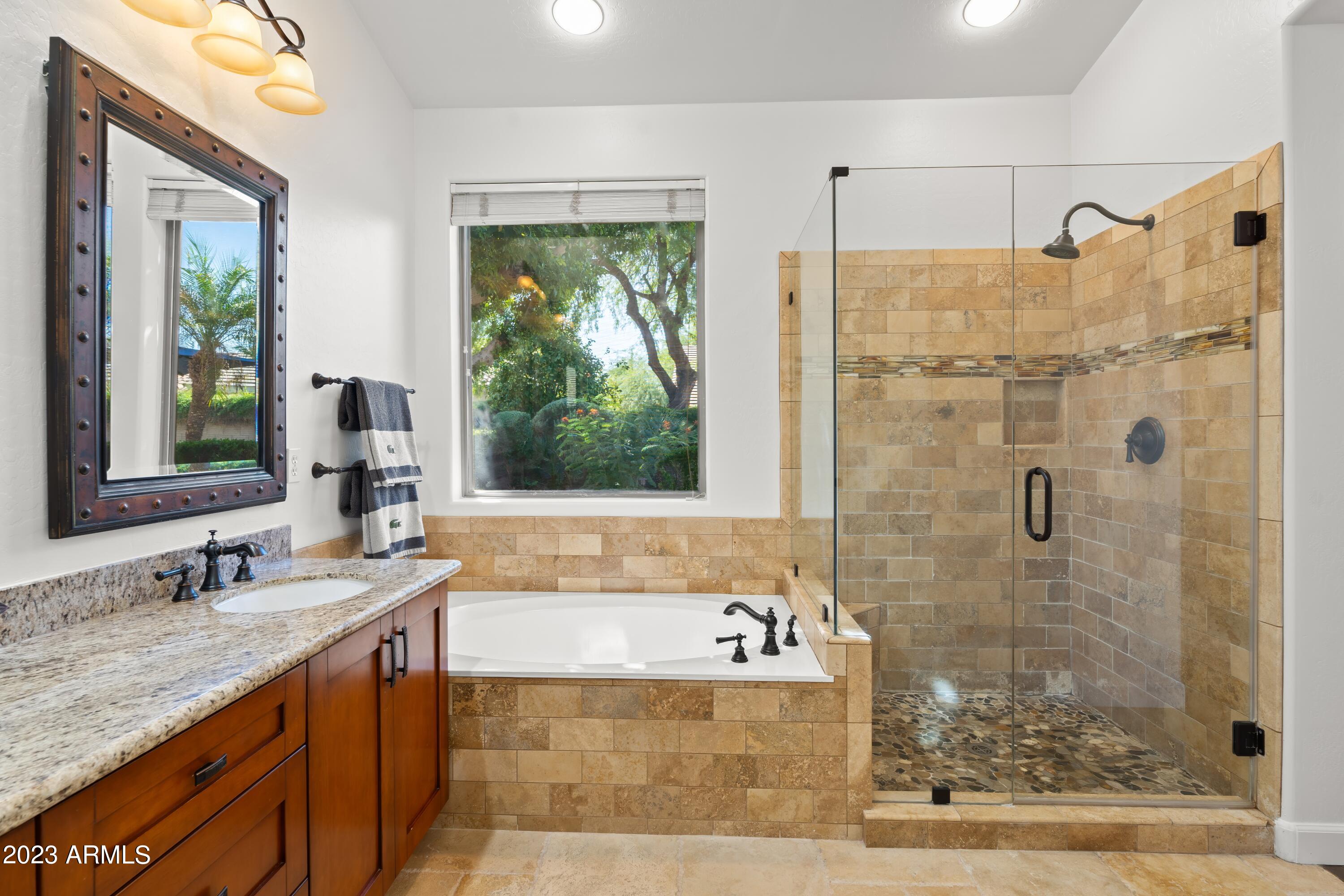 7241 E RUSTLING Pass