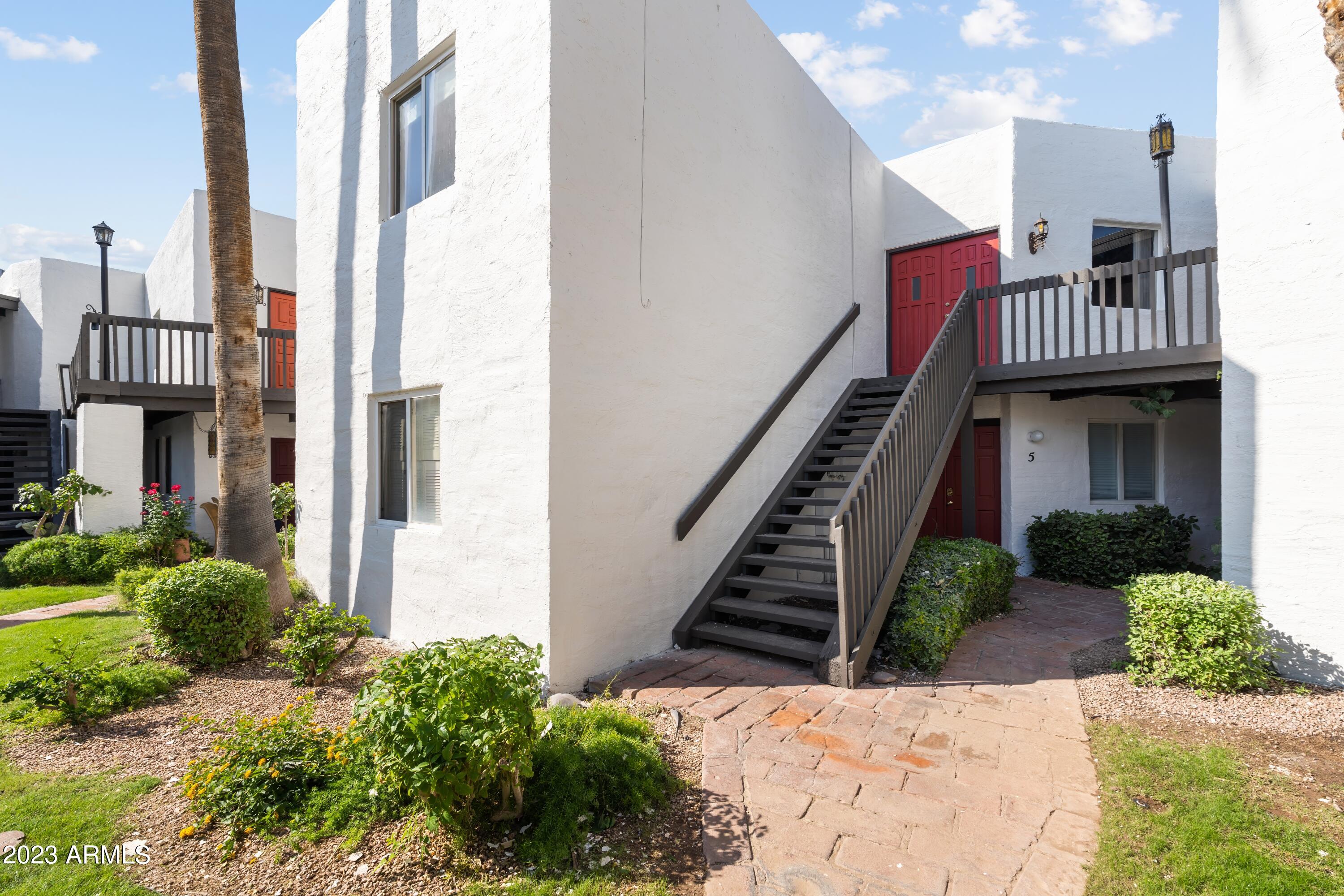 6840 E 2ND Street Unit: 17